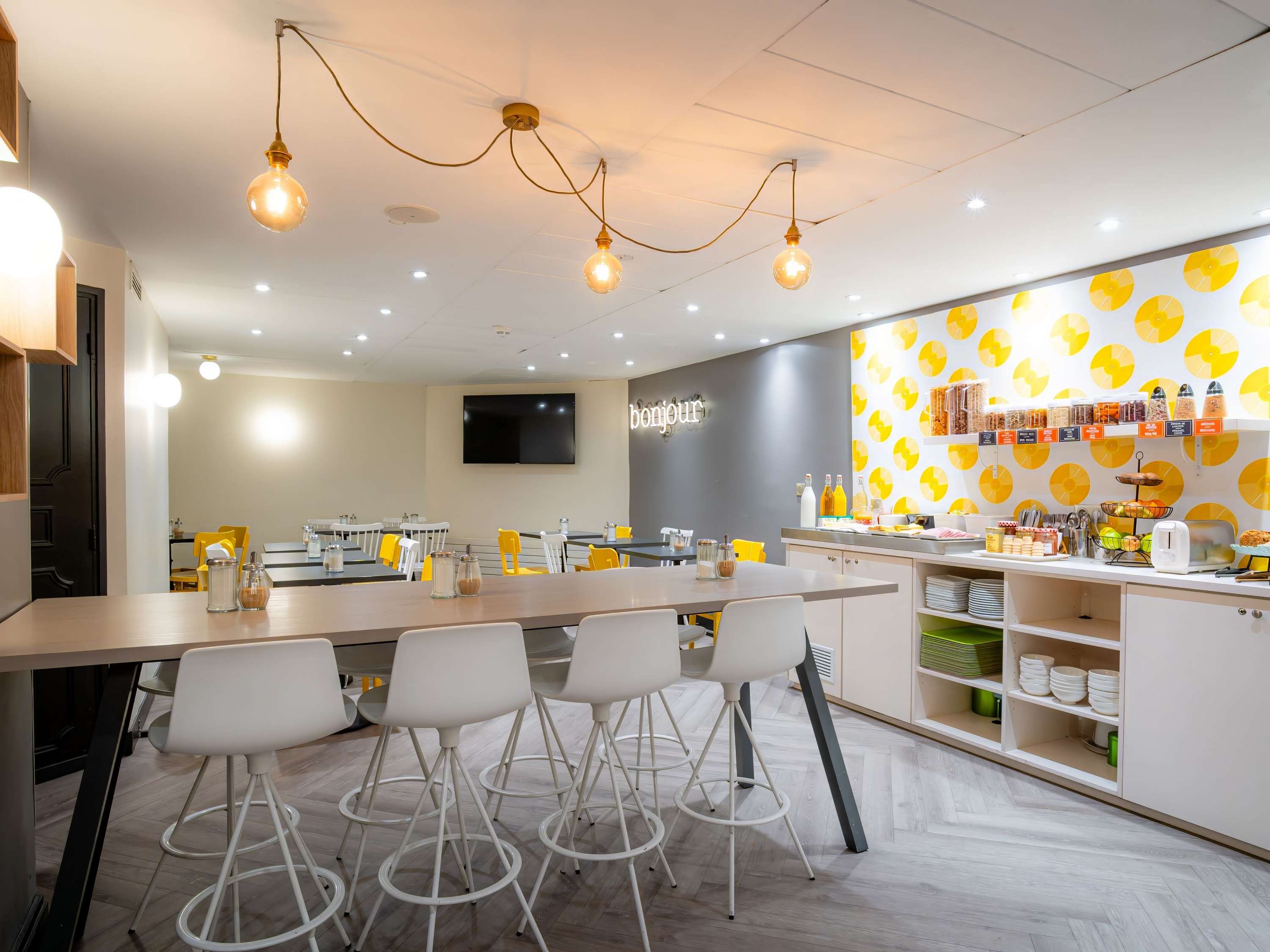ibis Styles Paris 15 Lecourbe — 8/30