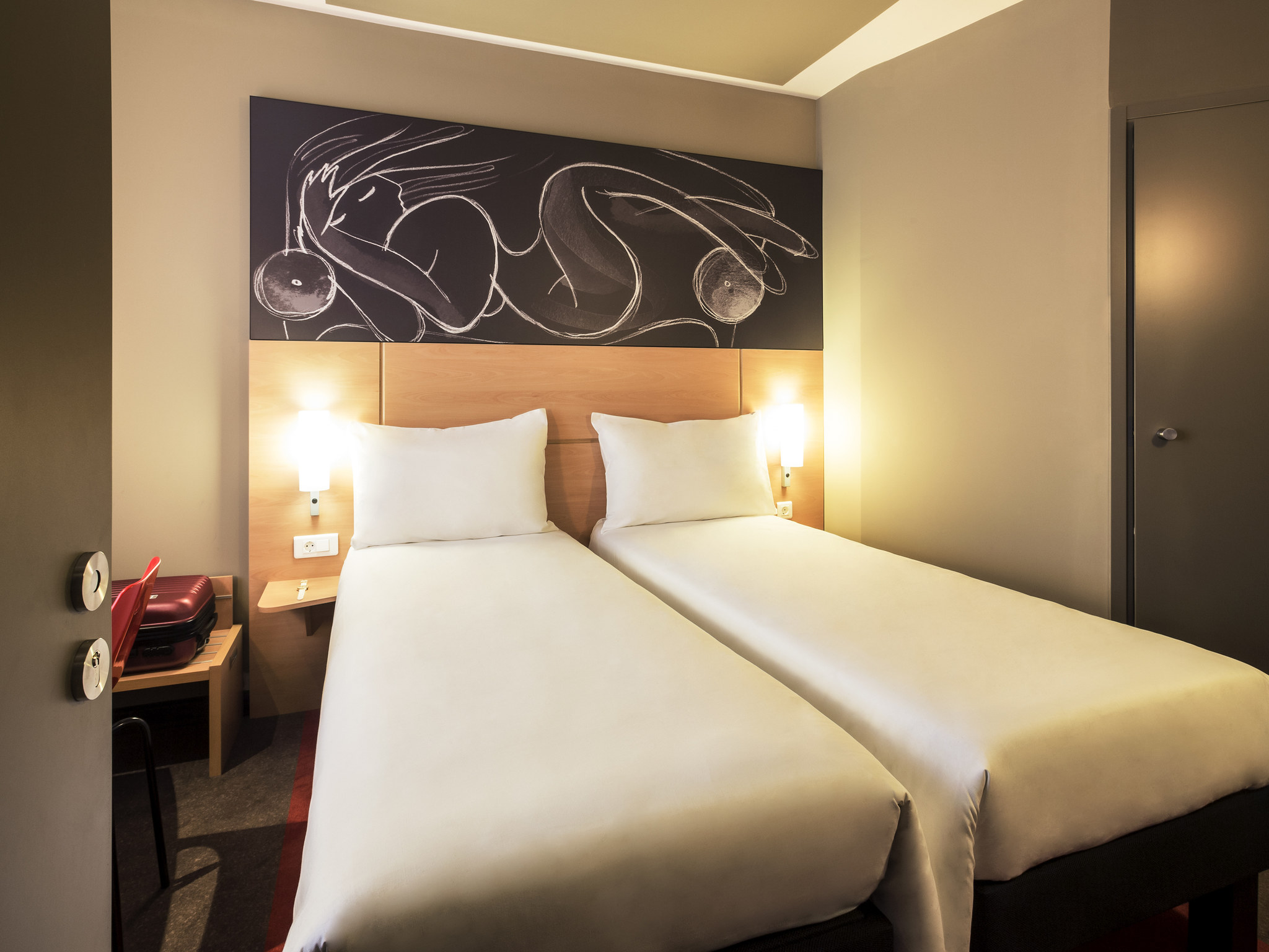 betten machen englisch, hotel in yerevan - ibis yerevan center, Design ideen