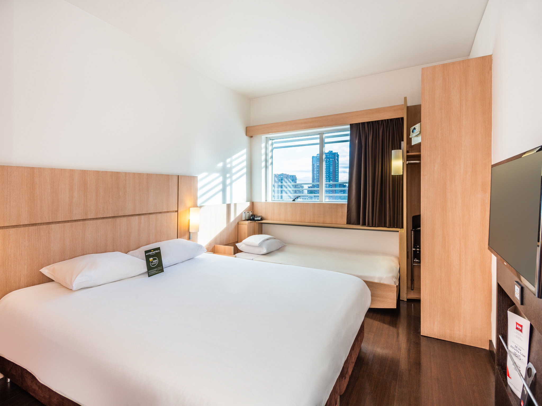 hotel-in-bogot-with-privileged-location-ibis-all