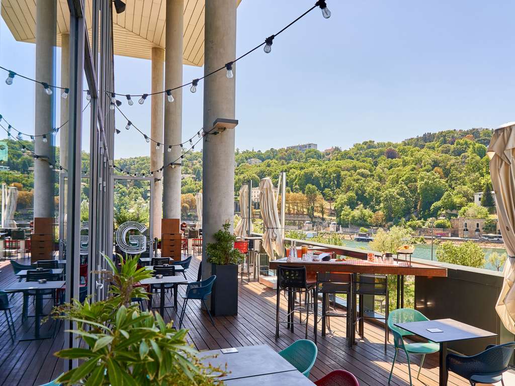Novotel Lyon Centre Confluence Bord de Saone - Image 1