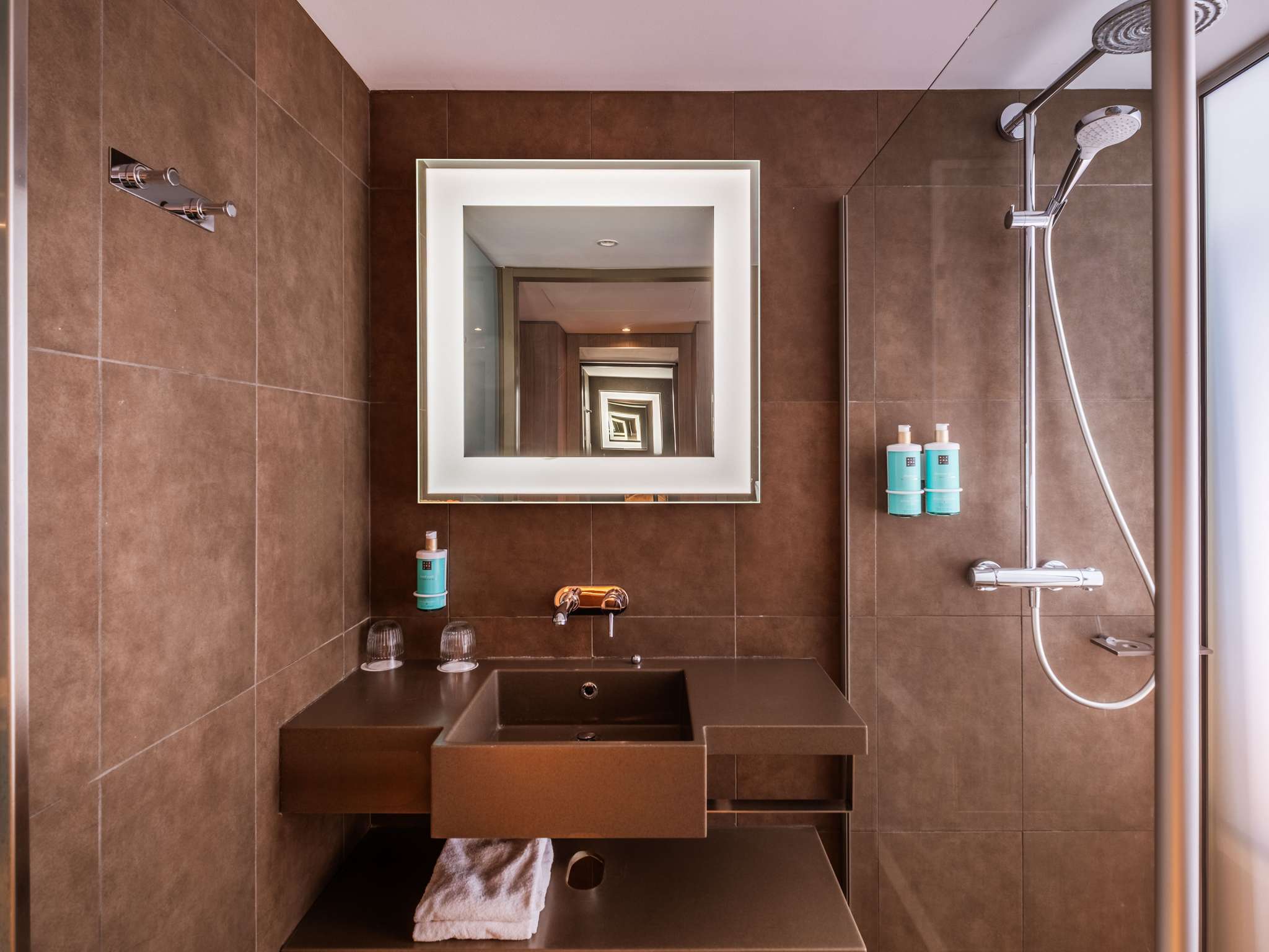 Foto - Novotel Lyon Centre-Confluence Bord de Saone