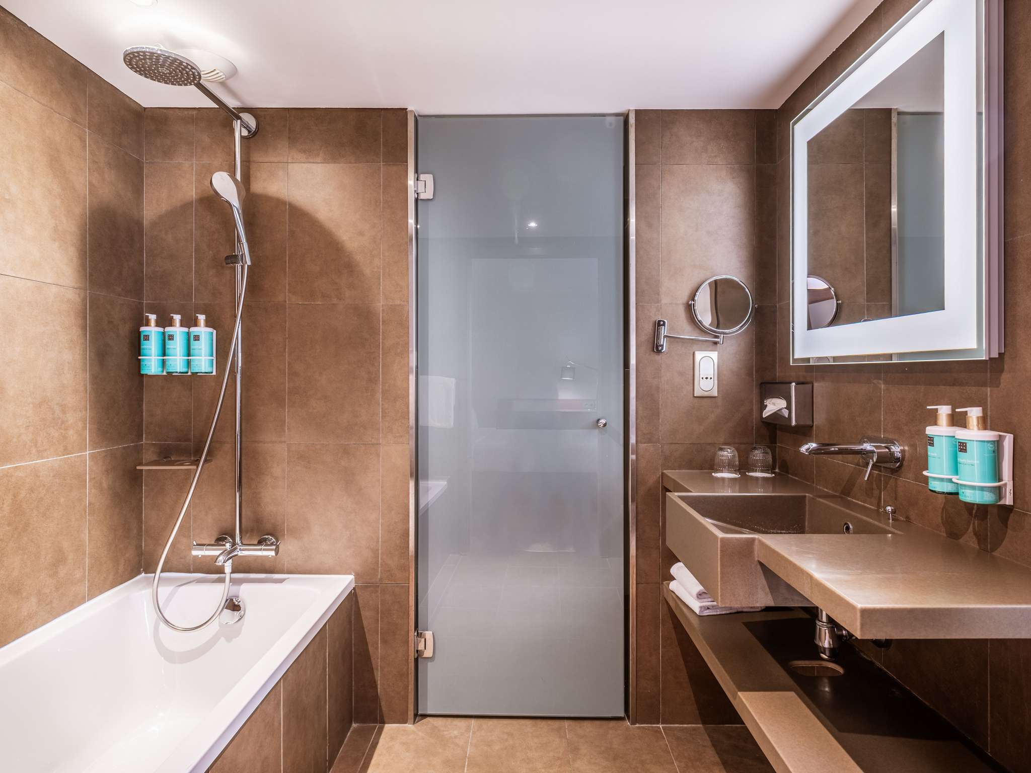 Foto - Novotel Lyon Centre-Confluence Bord de Saone