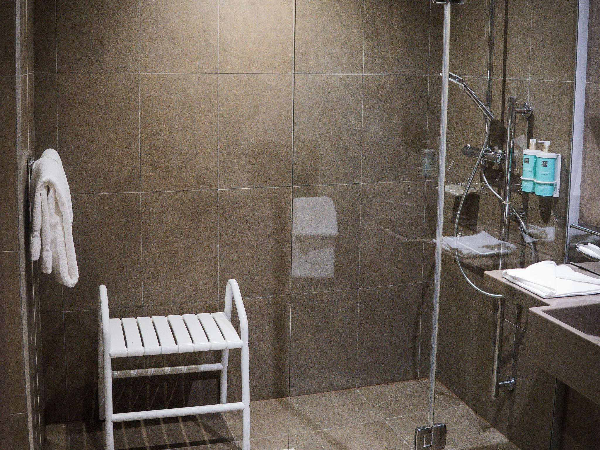 Foto - Novotel Lyon Centre-Confluence Bord de Saone