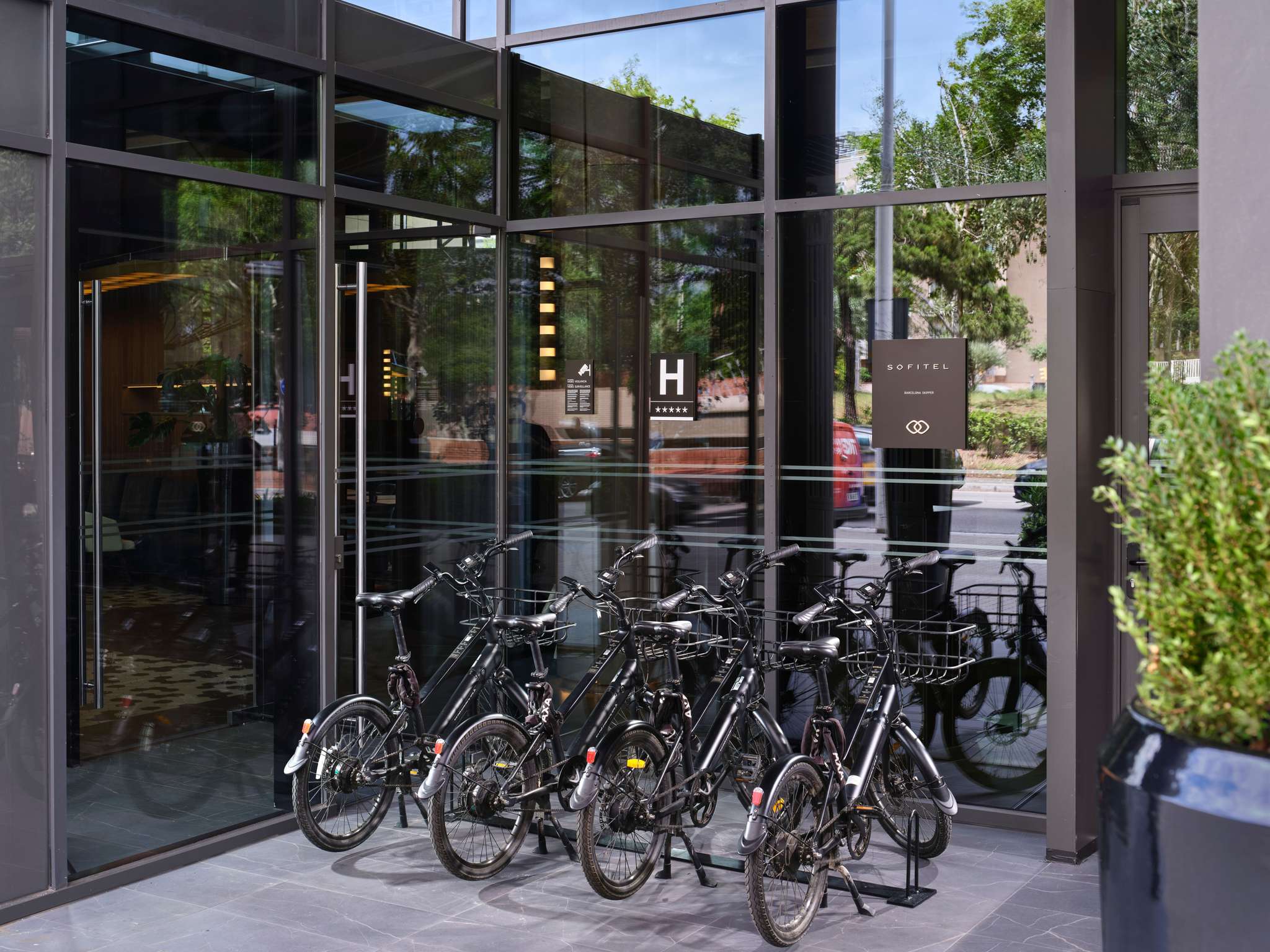 Photo - Sofitel Barcelona Skipper