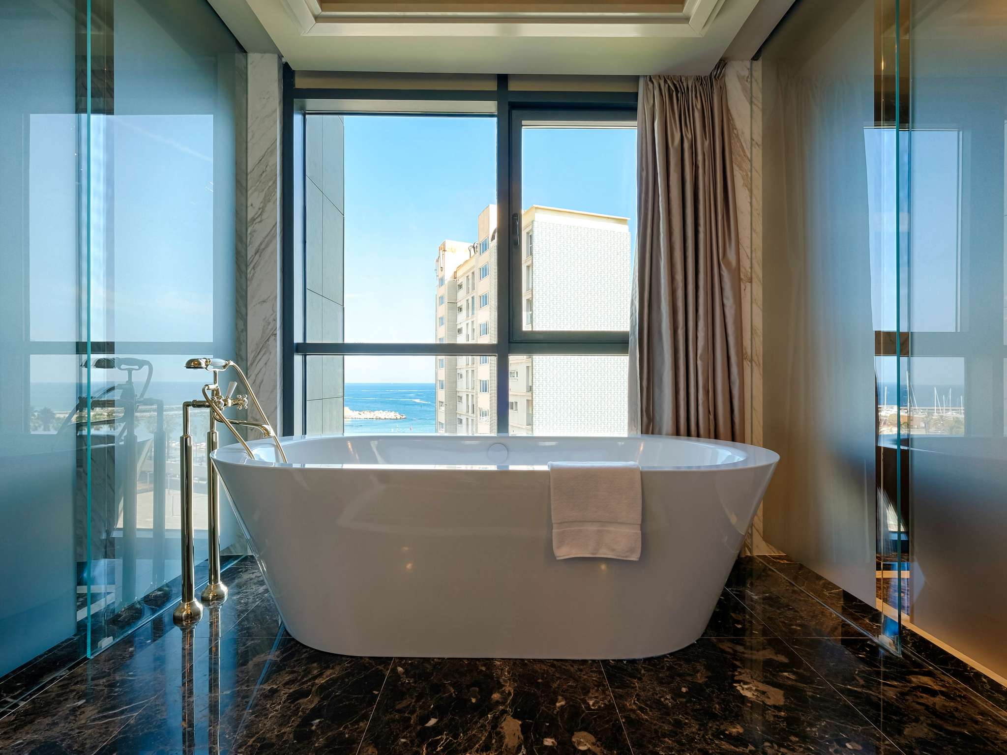 Photo - Sofitel Barcelona Skipper