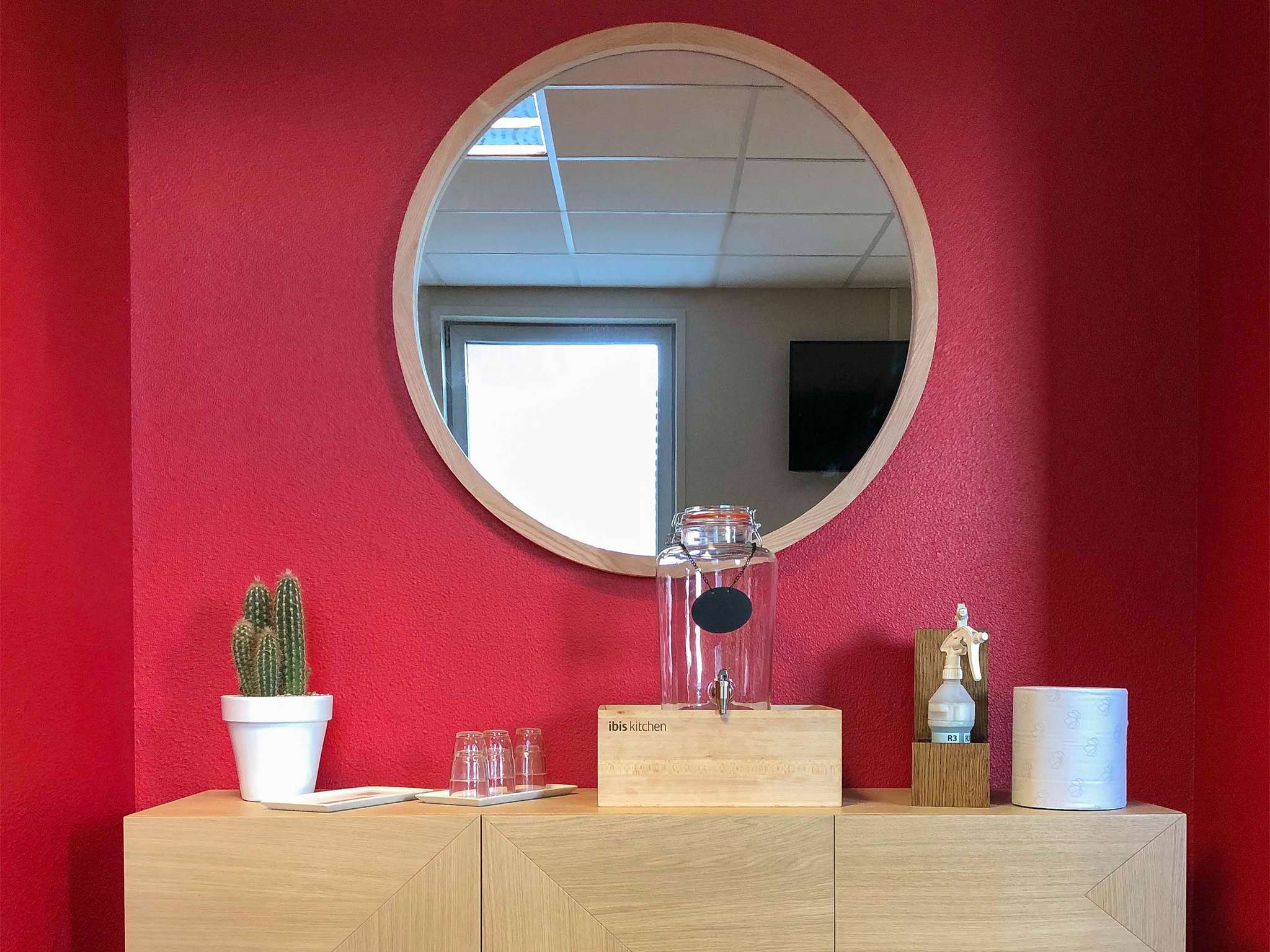 Foto - Ibis Saint-Genis-Pouilly Genève