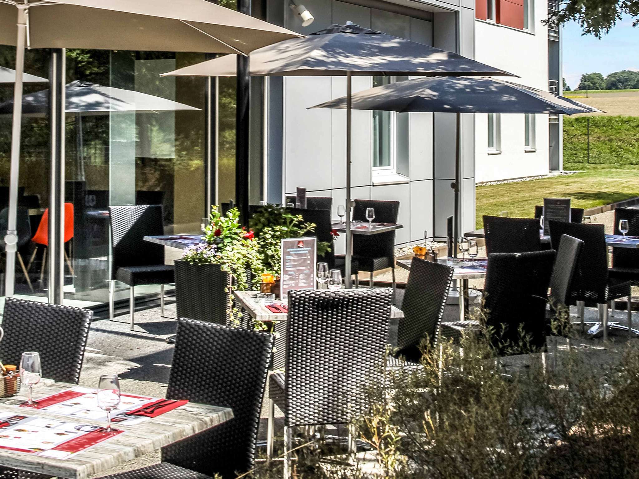 Foto - Ibis Saint-Genis-Pouilly Genève