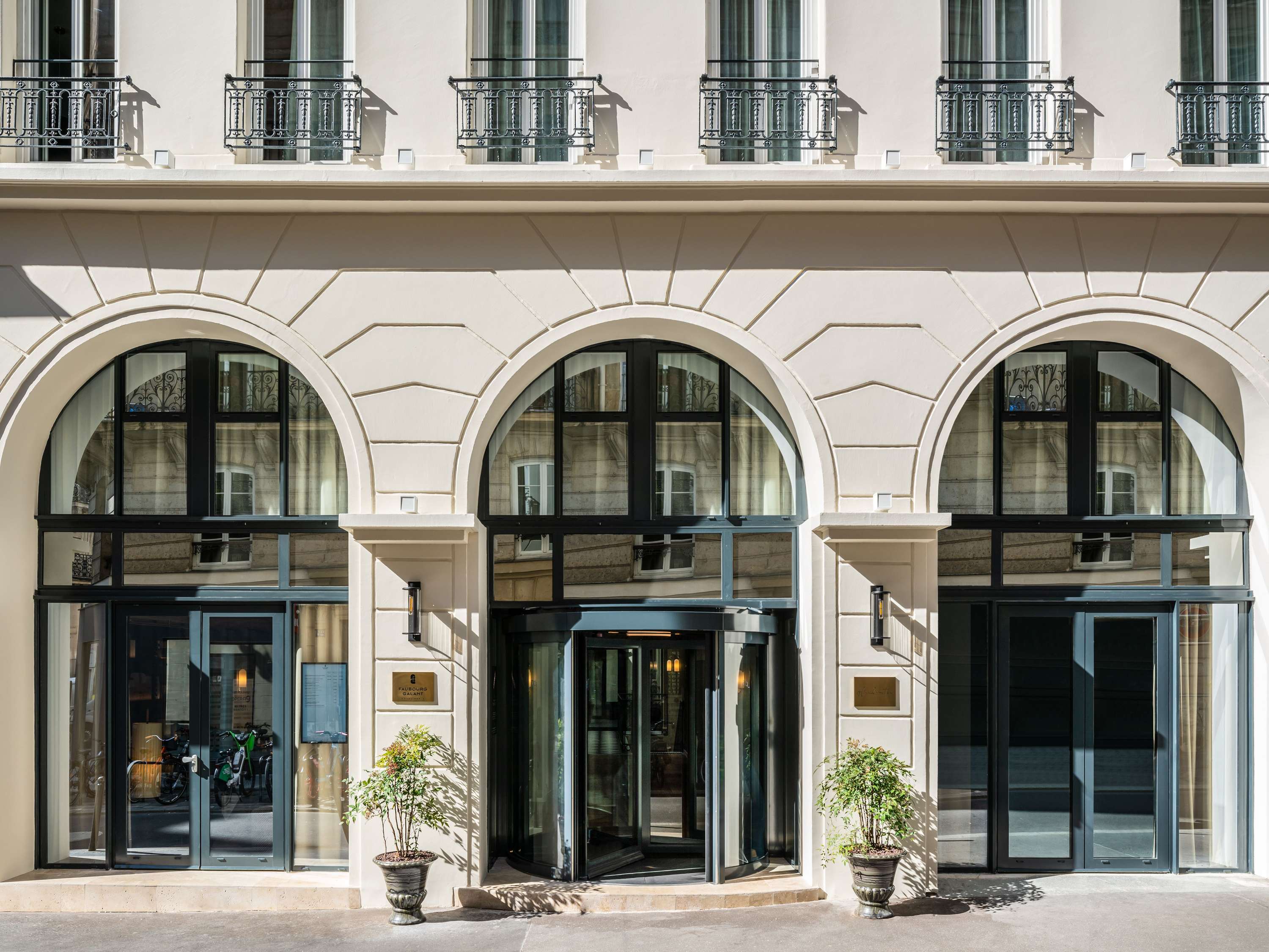 Hotel Faubourg Galant Paris - Handwritten Collection — 2/30