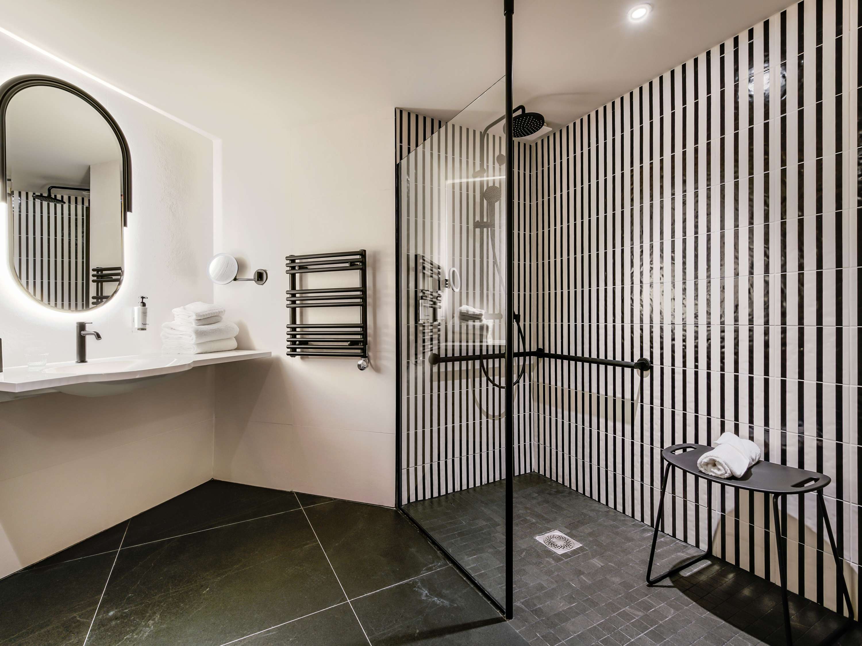 Chambre Supérieure avec 2 lits simples — photo 4