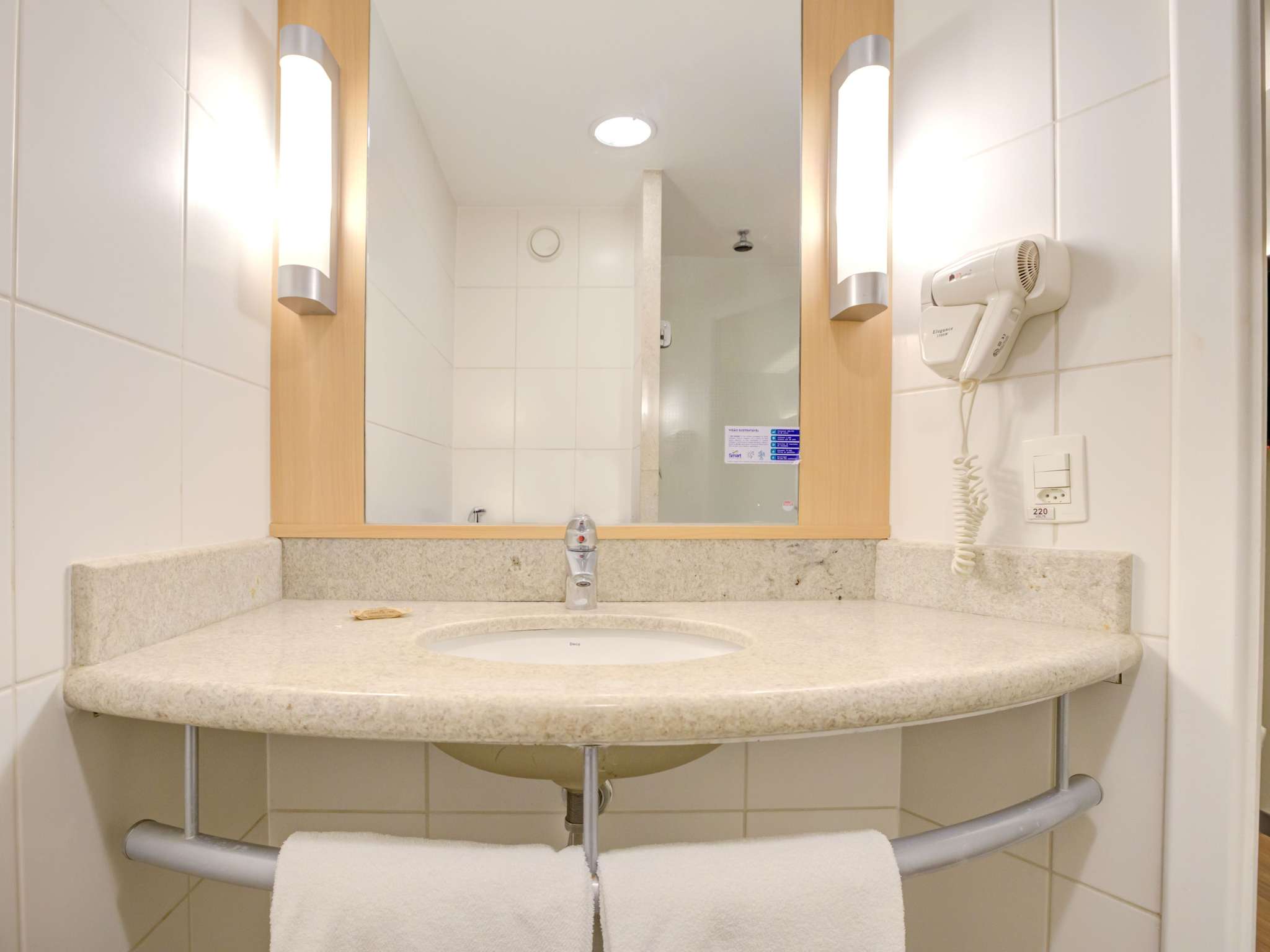 Photo - ibis Vitoria Praia de Camburi