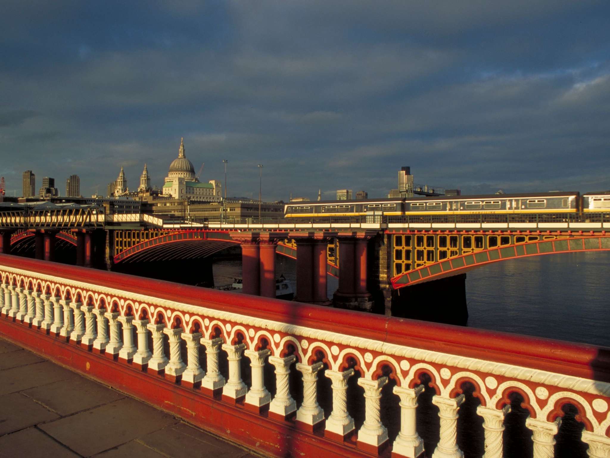 Photo - ibis Styles London Southwark - near Borough Market