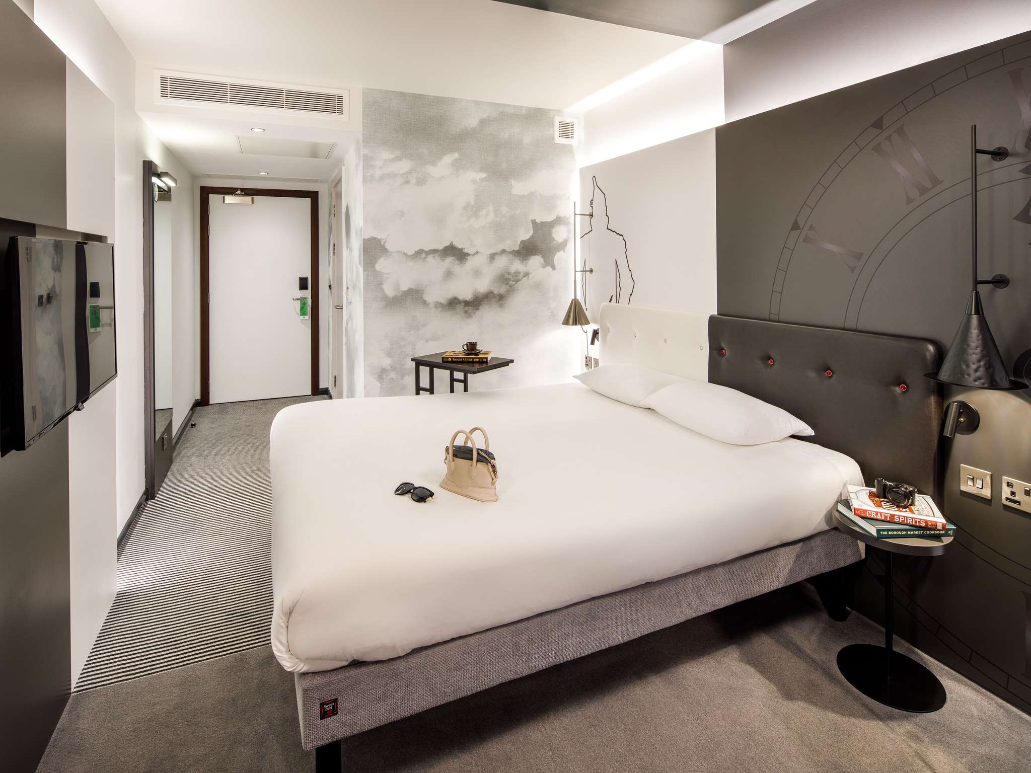 Photo - ibis Styles London Southwark - near Borough Market