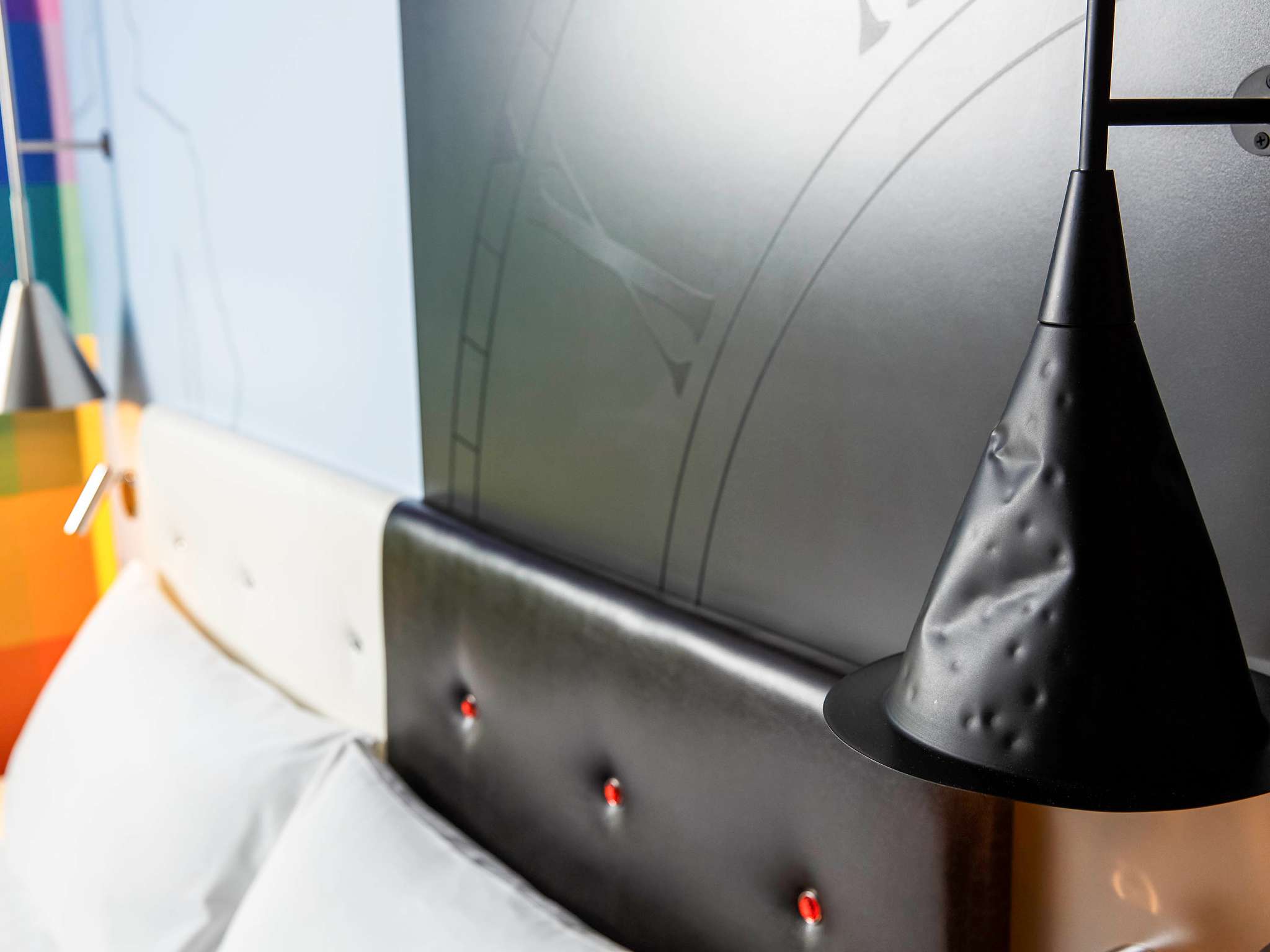 Photo - ibis Styles London Southwark - near Borough Market