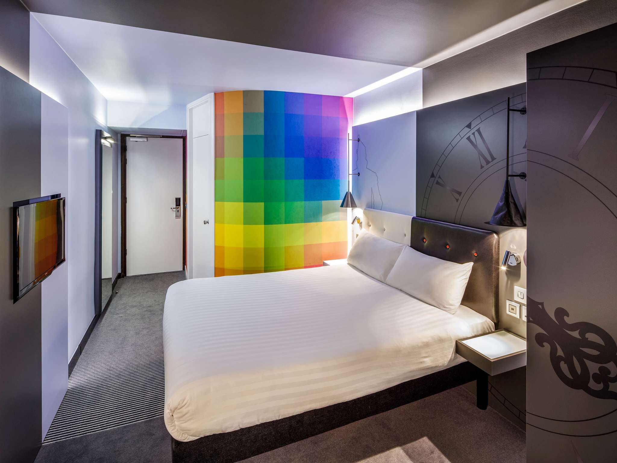 Photo - ibis Styles London Southwark - near Borough Market