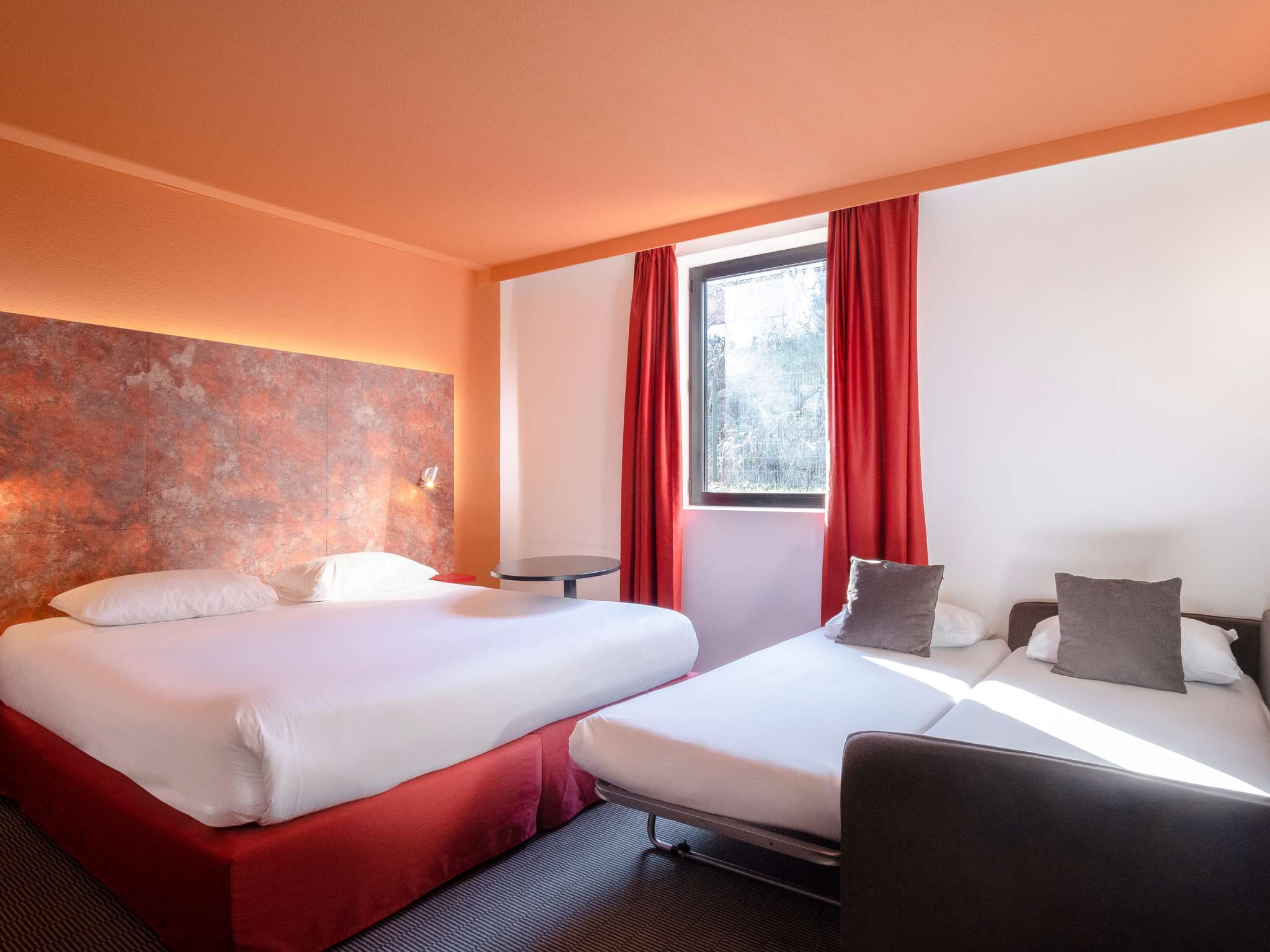 Photo - ibis Styles Toulouse Cite Espace