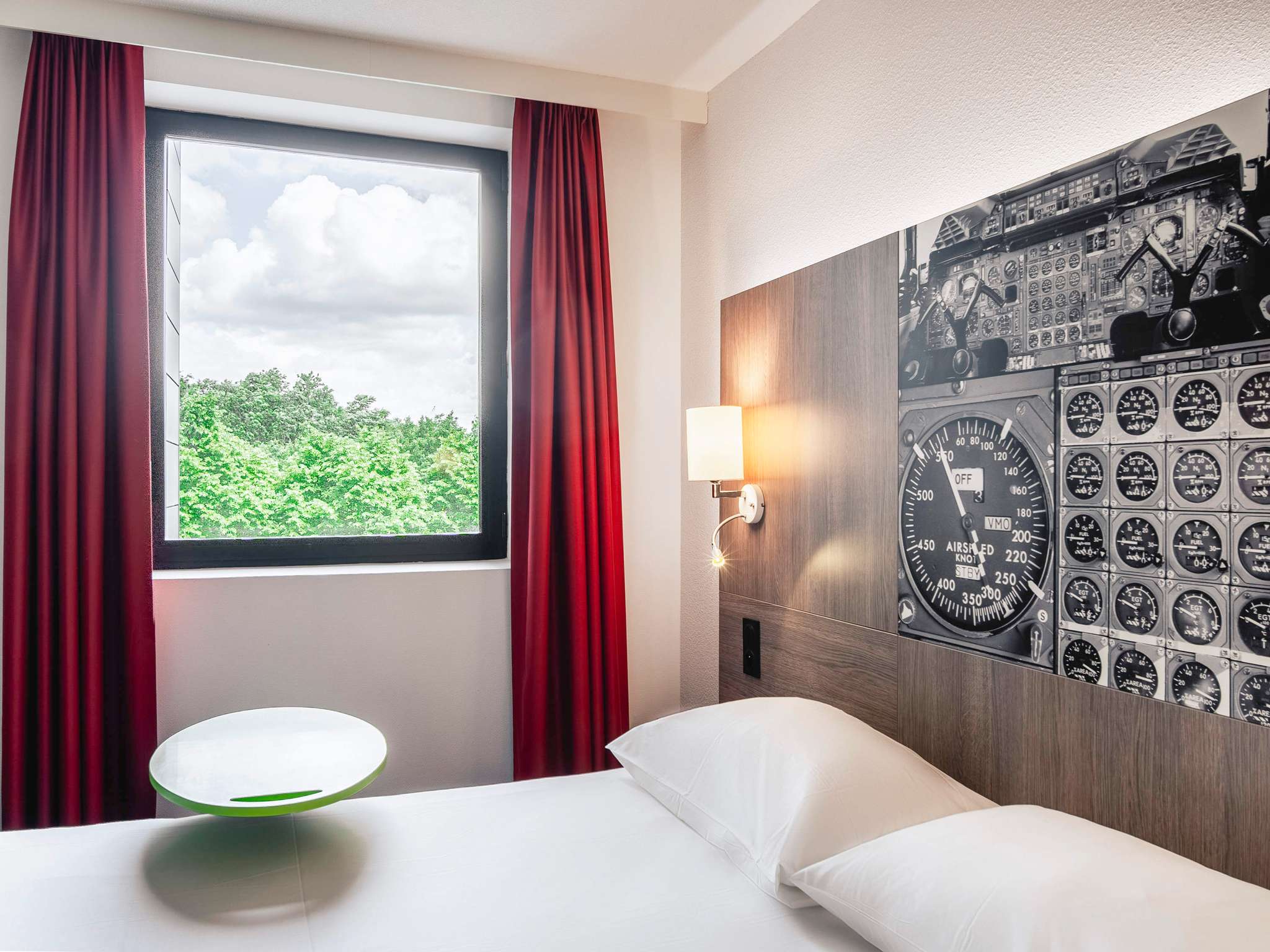 Photo - ibis Styles Toulouse Cite Espace