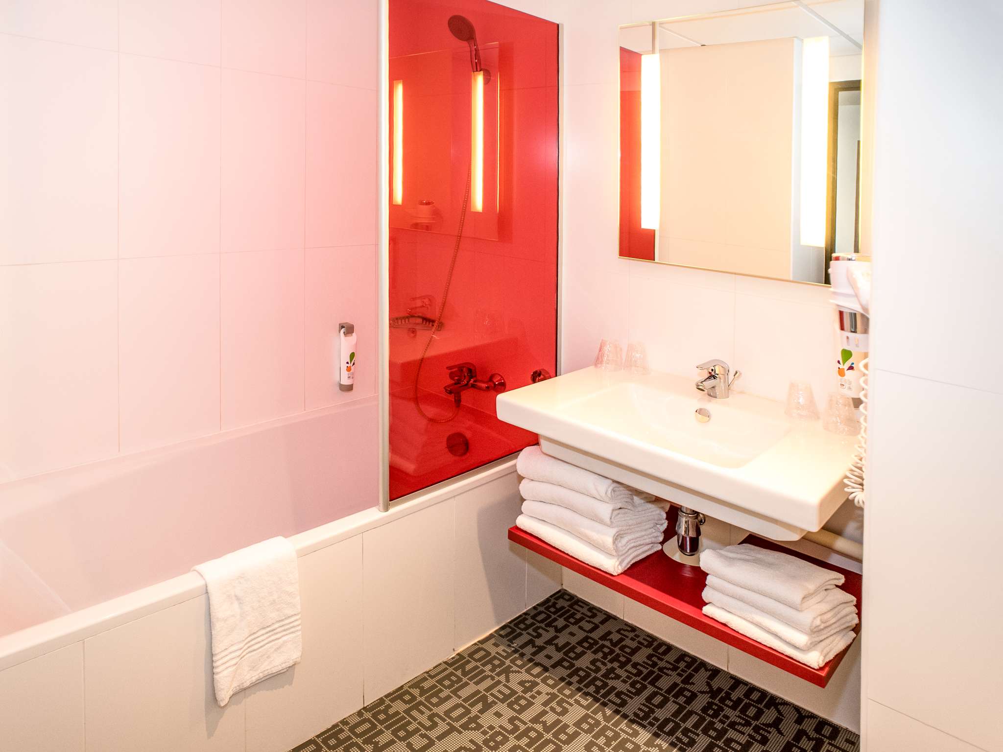 Photo - ibis Styles Toulouse Cite Espace