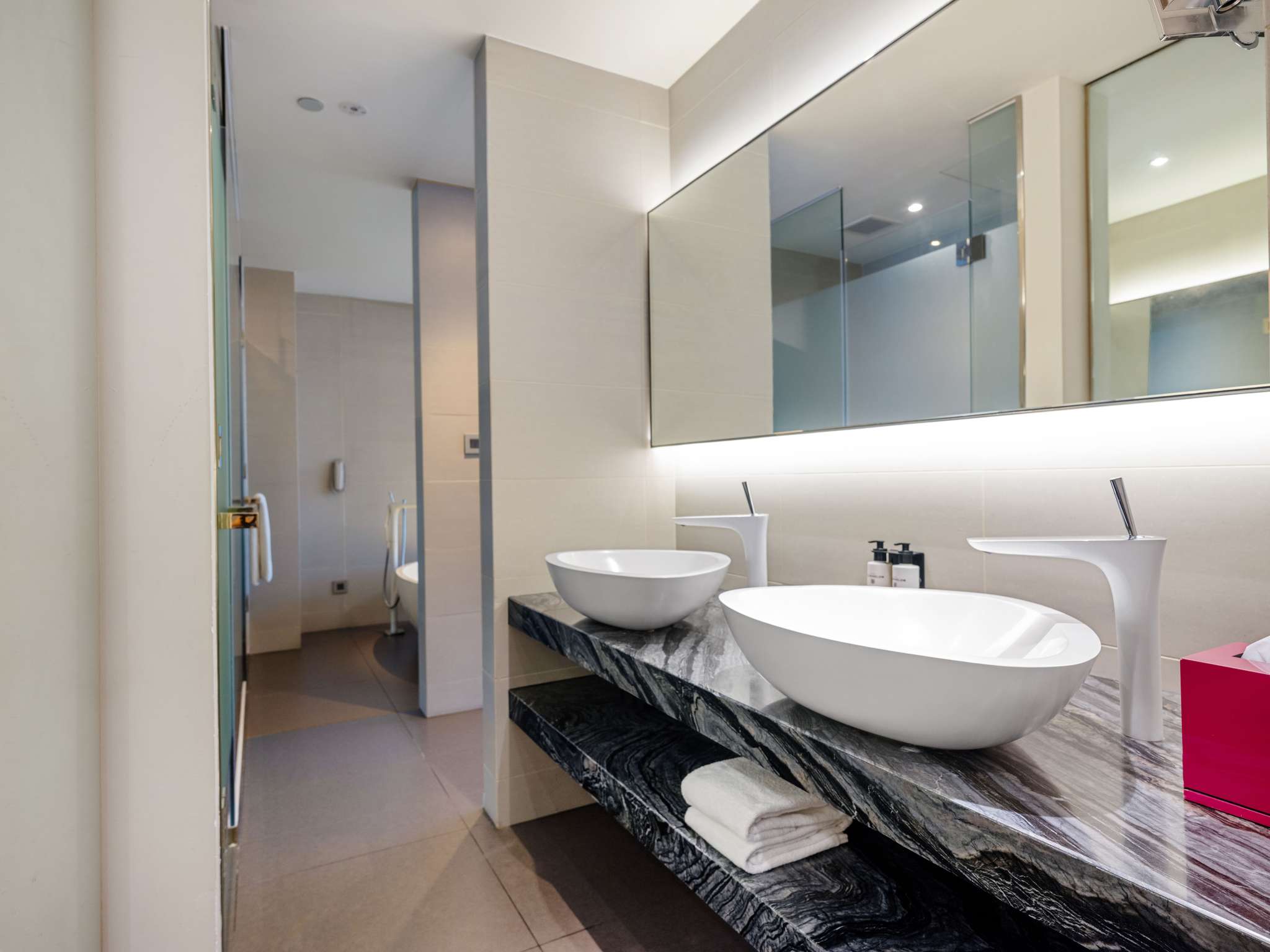 Photo - Pullman Saigon Centre