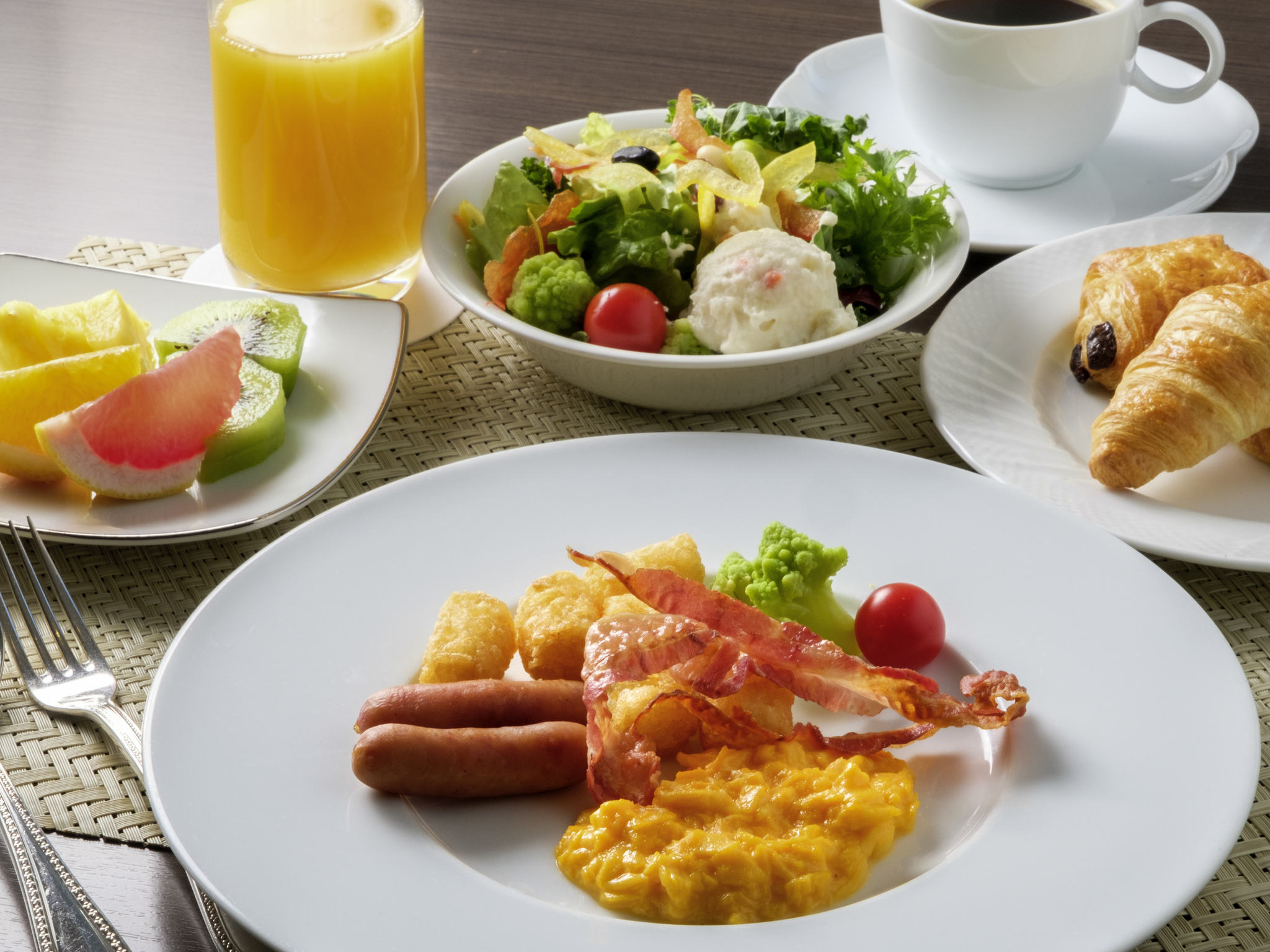 Second breakfast