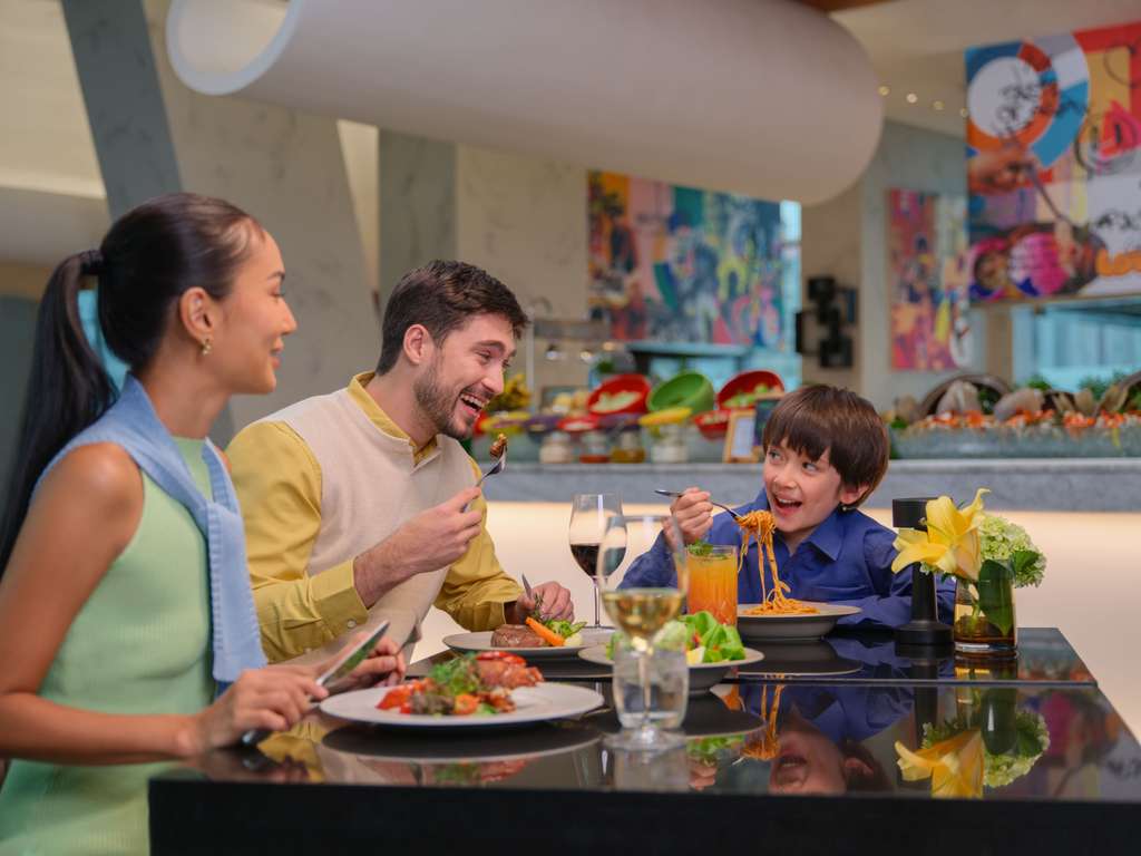 COLLAGE ALL DAY DINING JAKARTA Restaurants By Accor