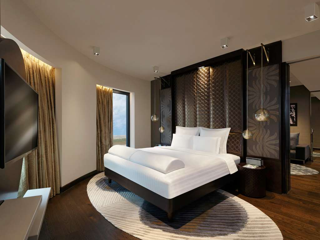 Pullman New Delhi Aerocity - Image 4