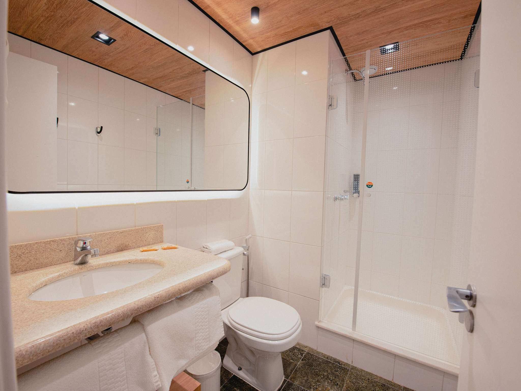 Foto - ibis Curitiba Shopping