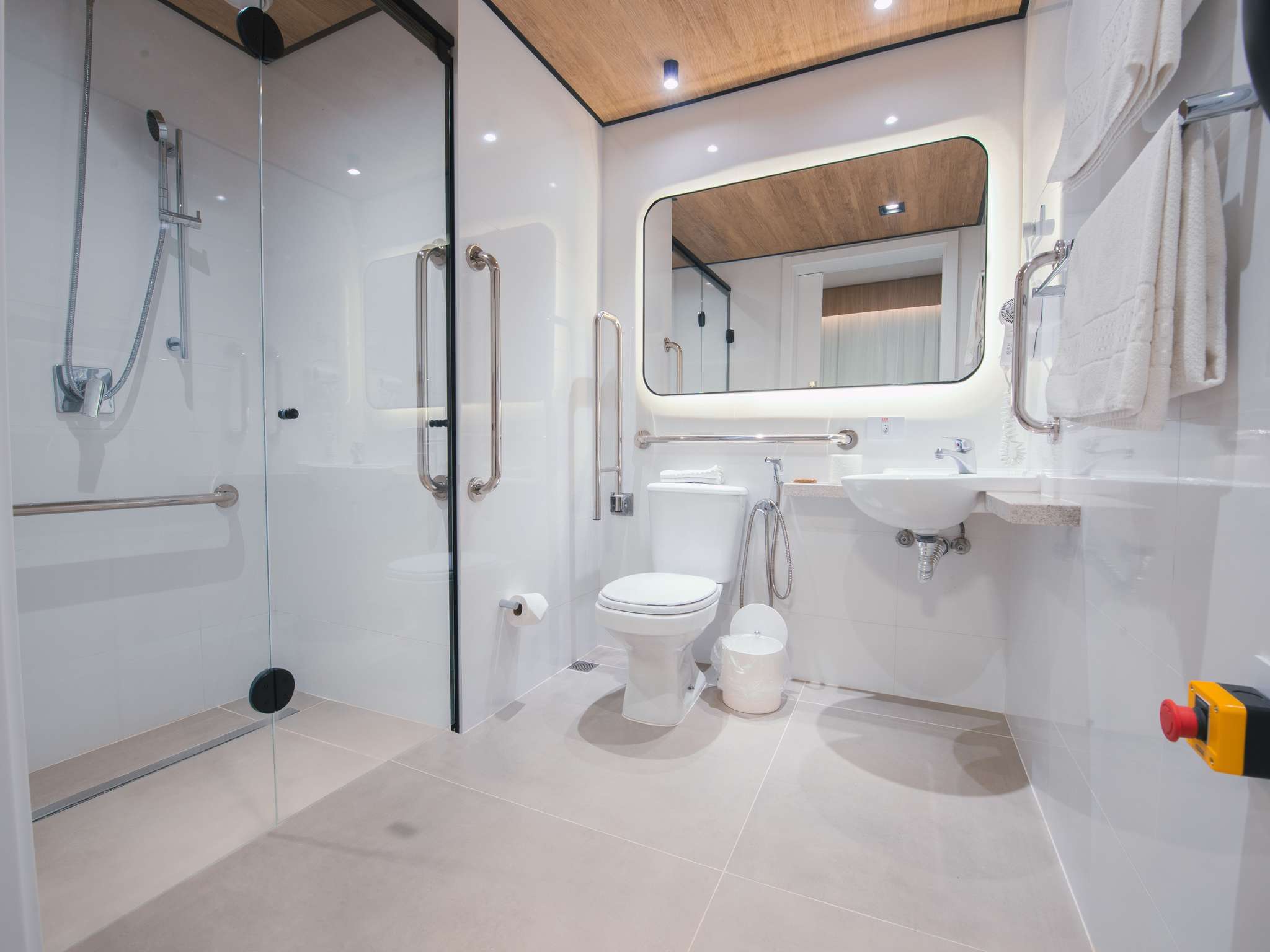 Foto - ibis Curitiba Shopping