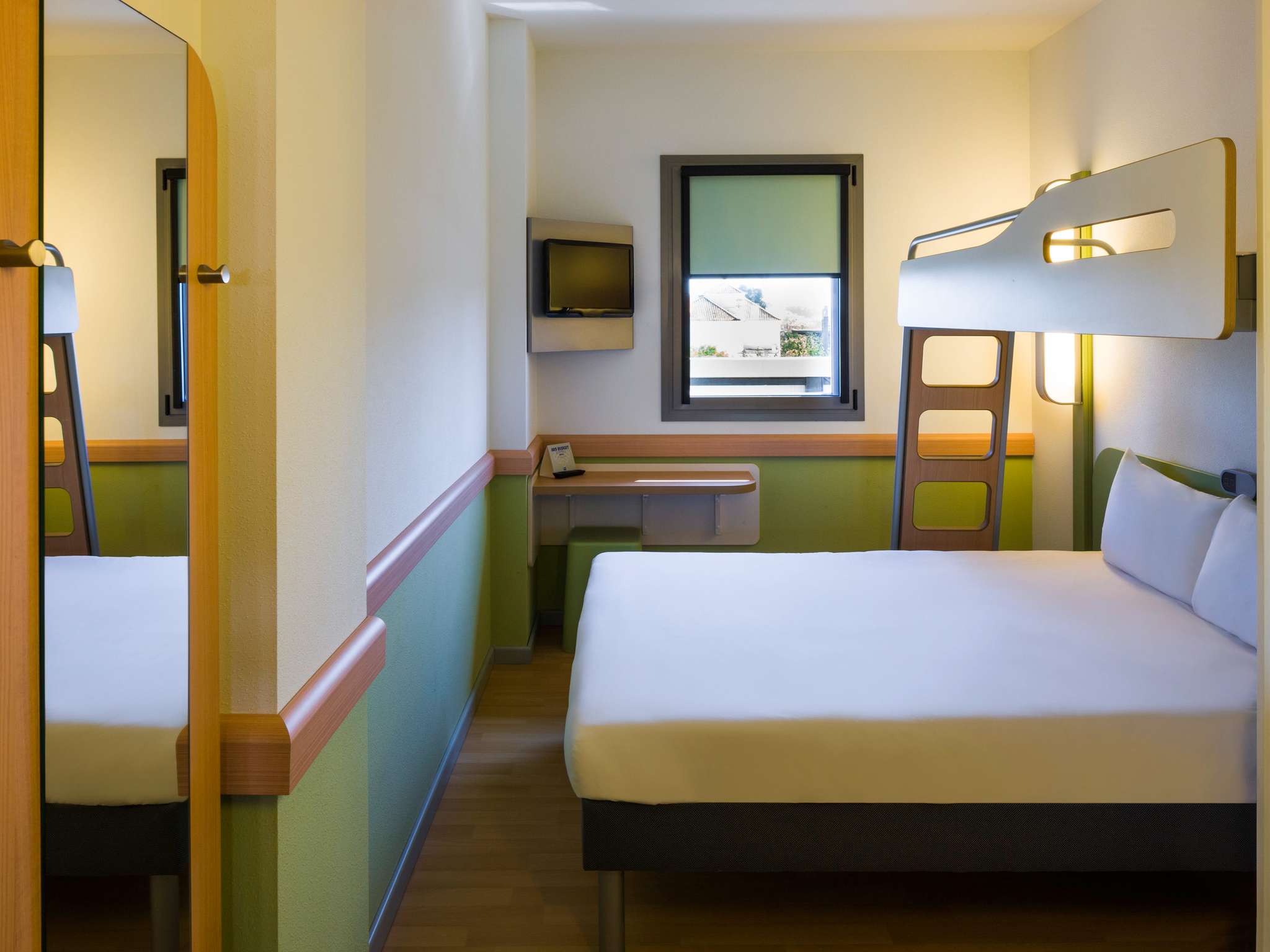 Photo - Ibis Sevilla