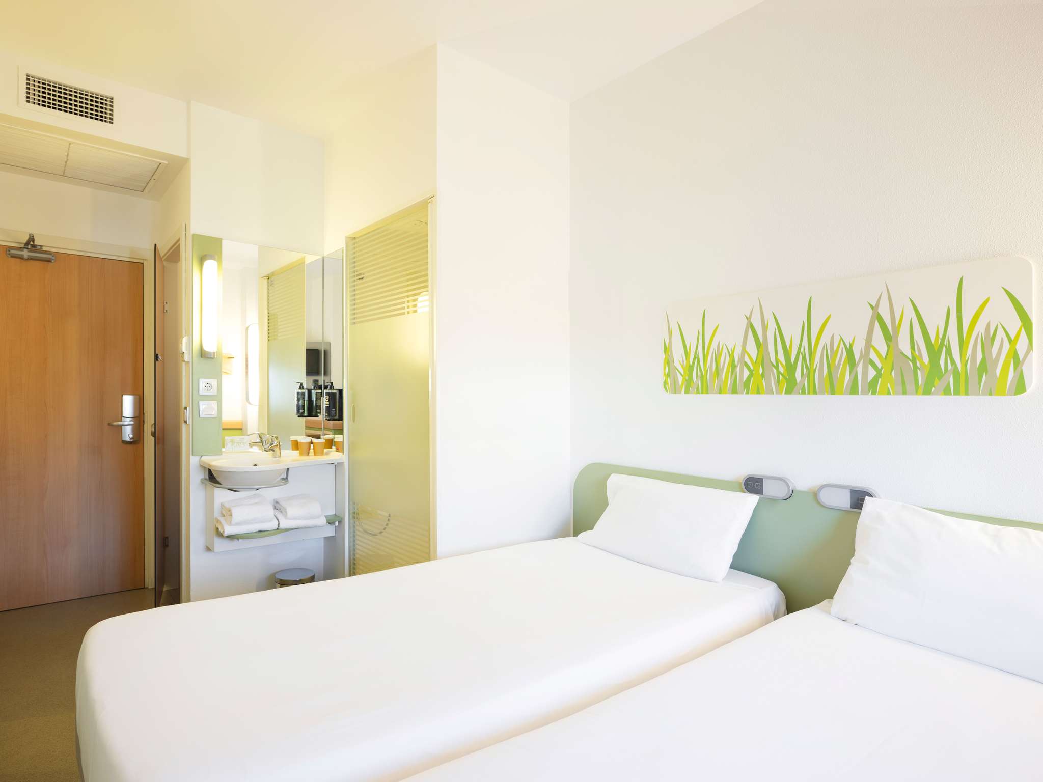 Photo - Ibis Sevilla