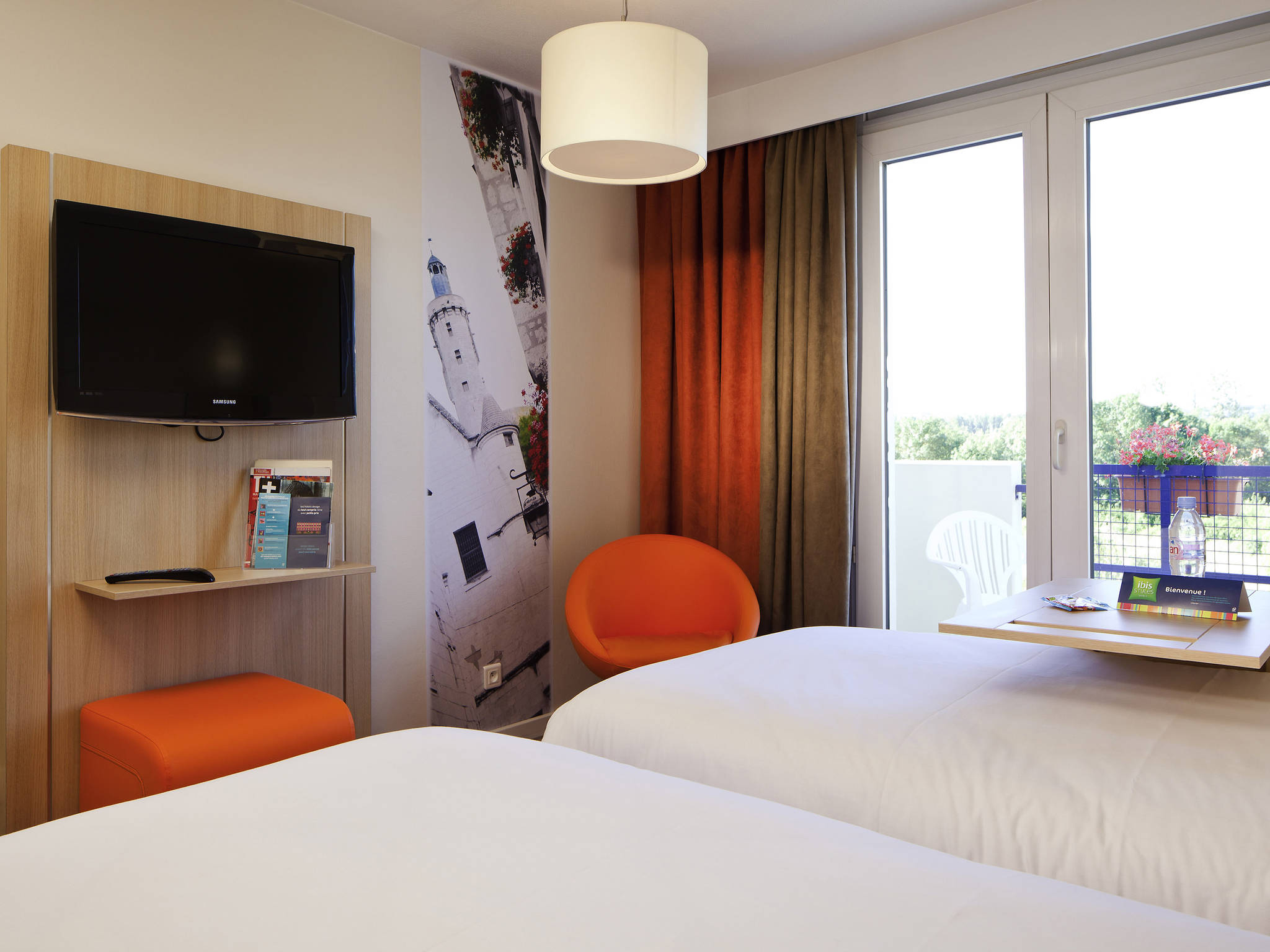 Photo - ibis Styles Chinon