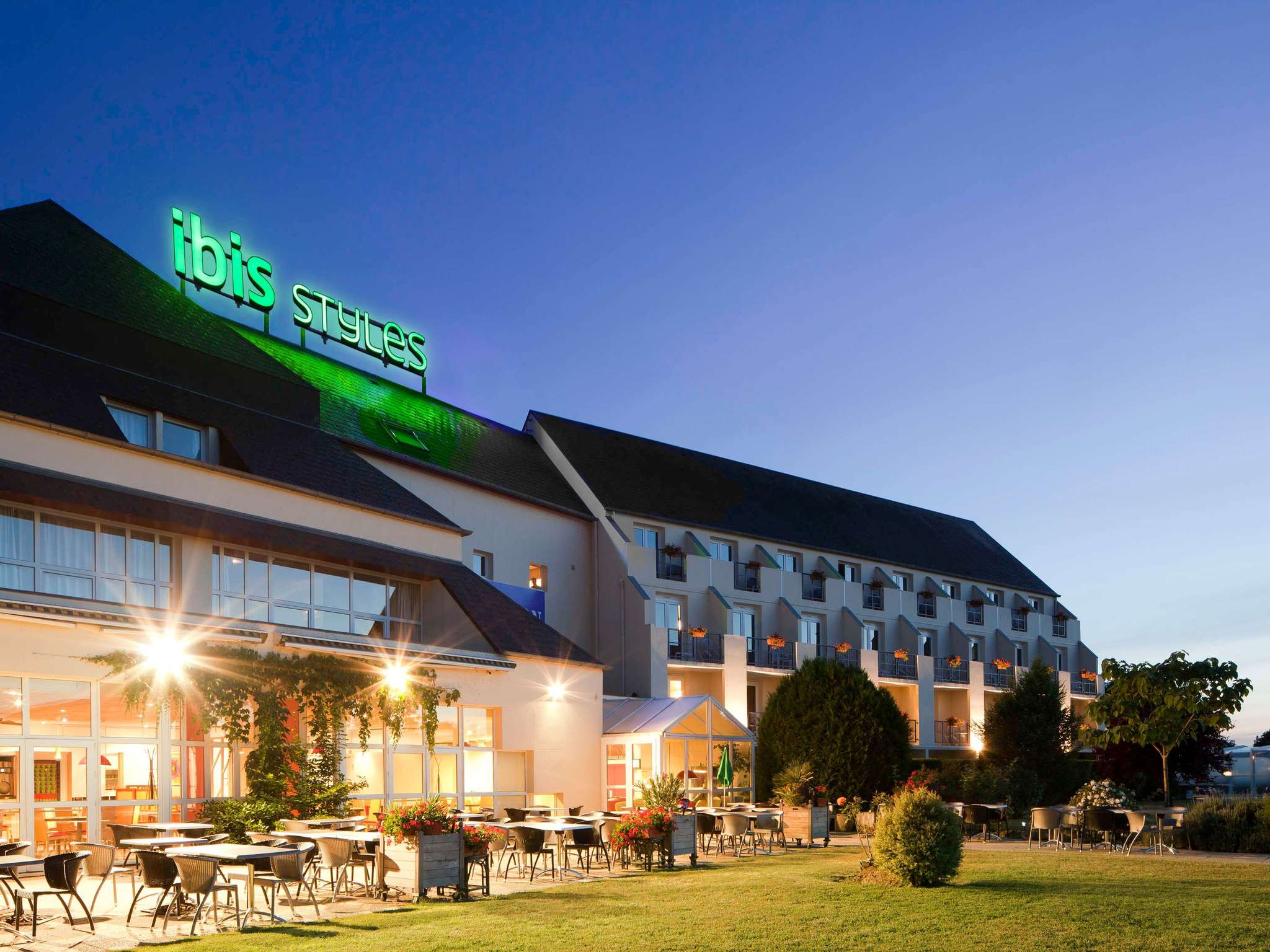 Photo - ibis Styles Chinon