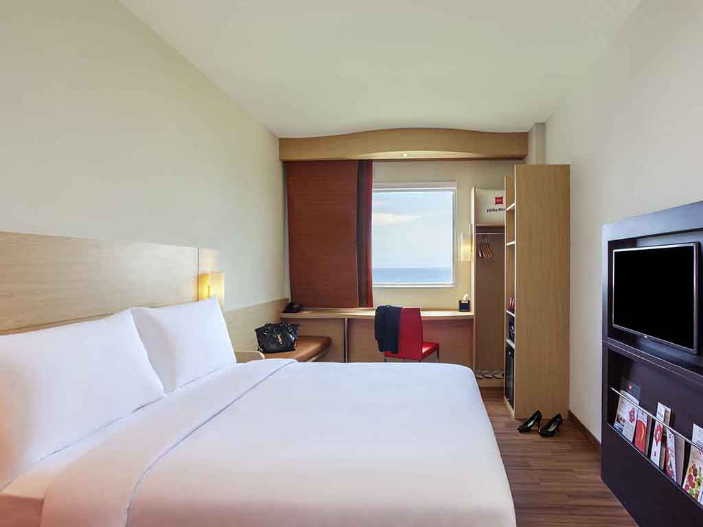 Ibis Manado City Center Boulevard - Image 1