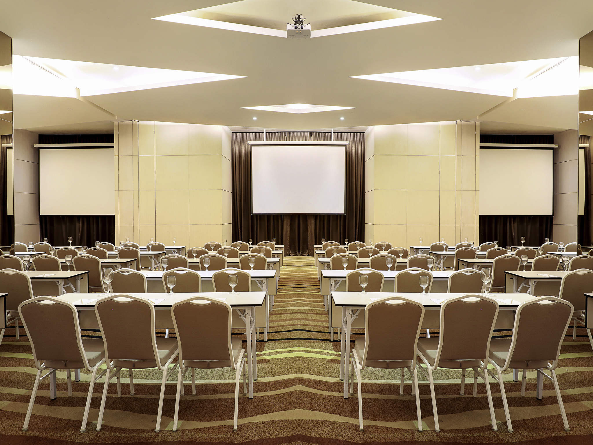 Photo - ibis Styles Jakarta Gajah Mada