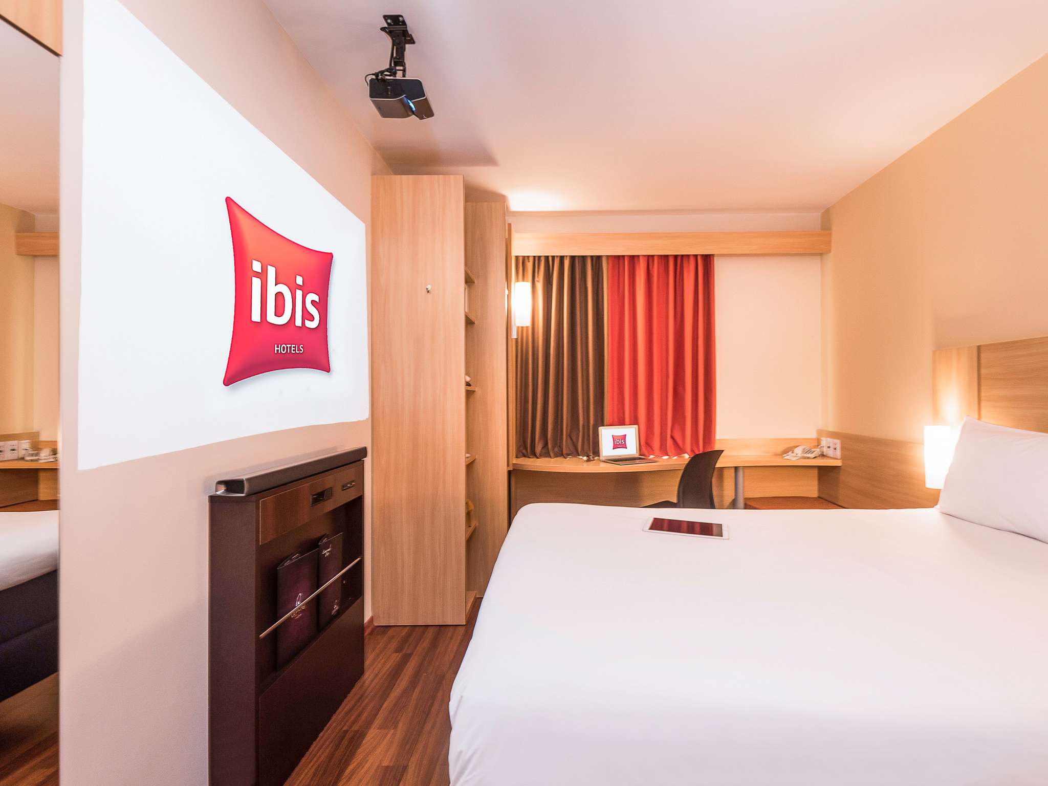 Photo - ibis Santiago Las Condes
