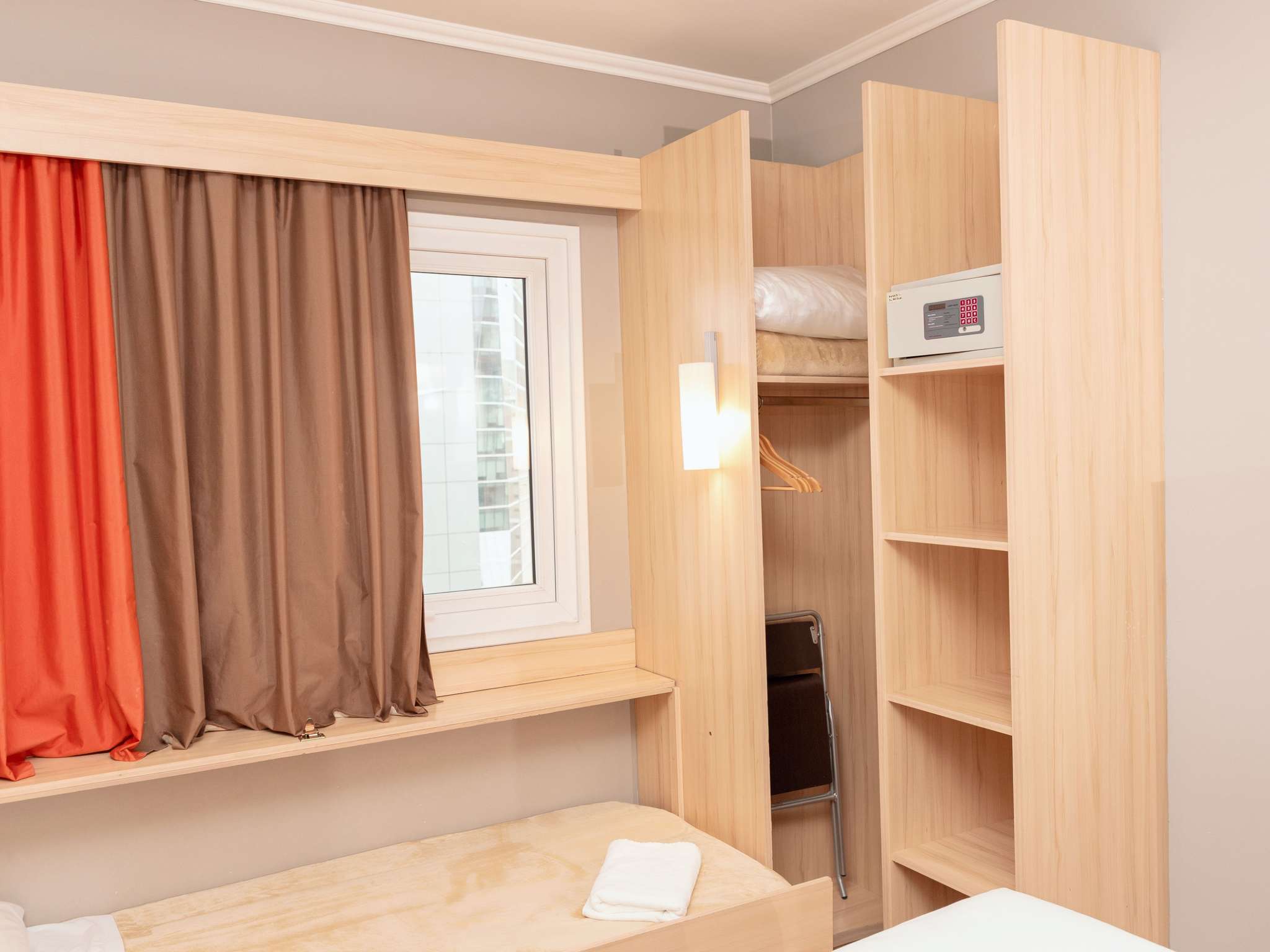 Photo - ibis Santiago Las Condes