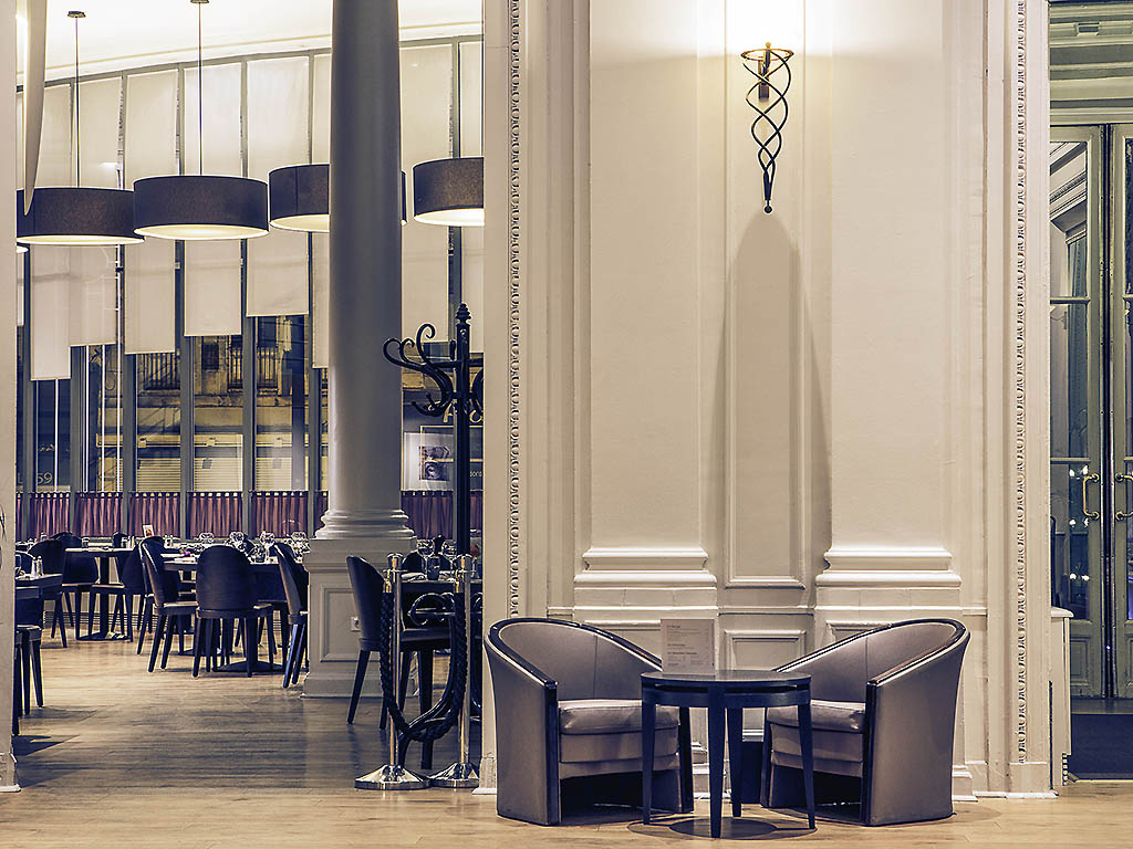 Mercure Lille Roubaix Grand Hotel Hotel - Image 1