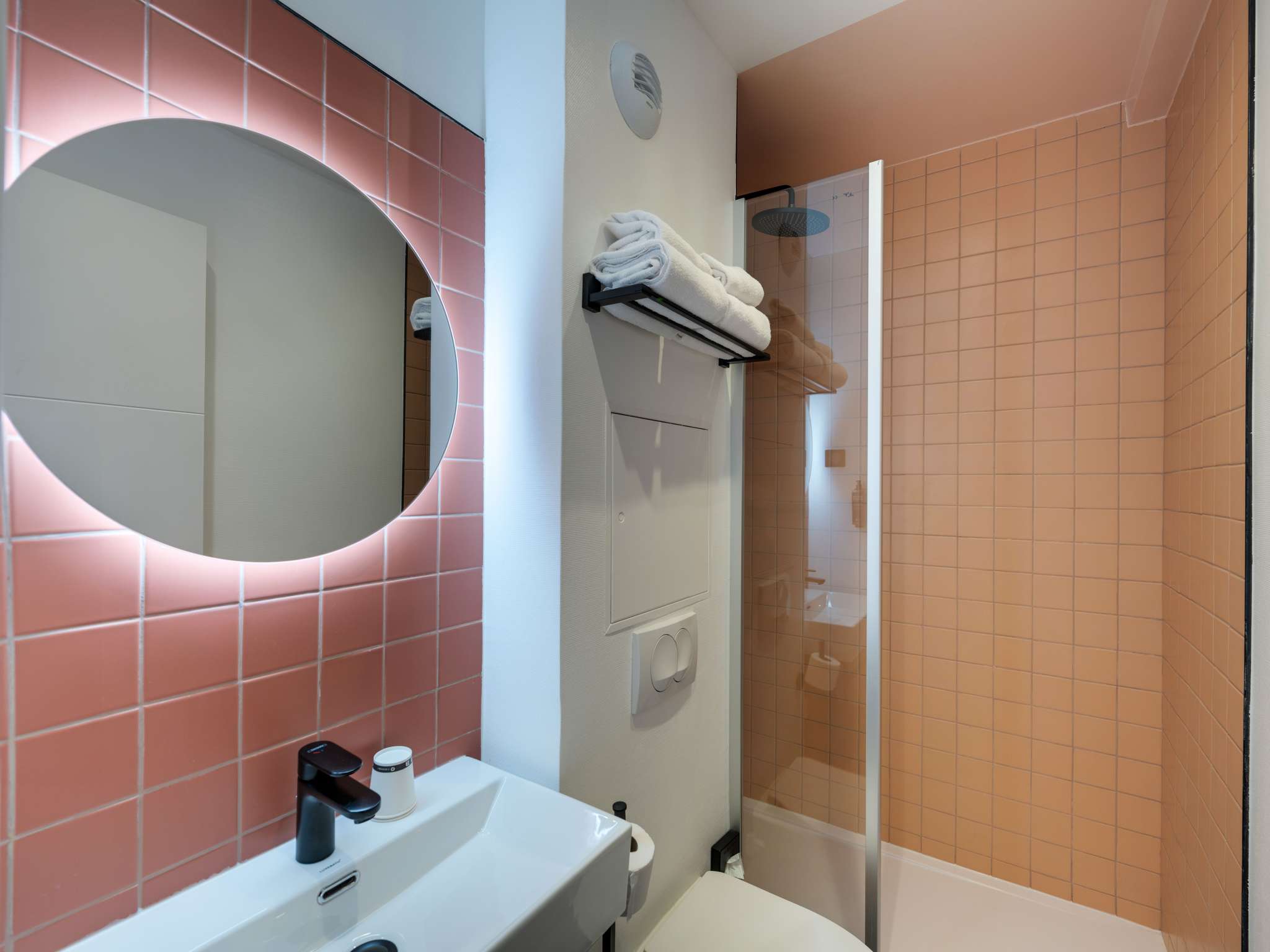 Foto - ibis Styles Paris Cadet Lafayette