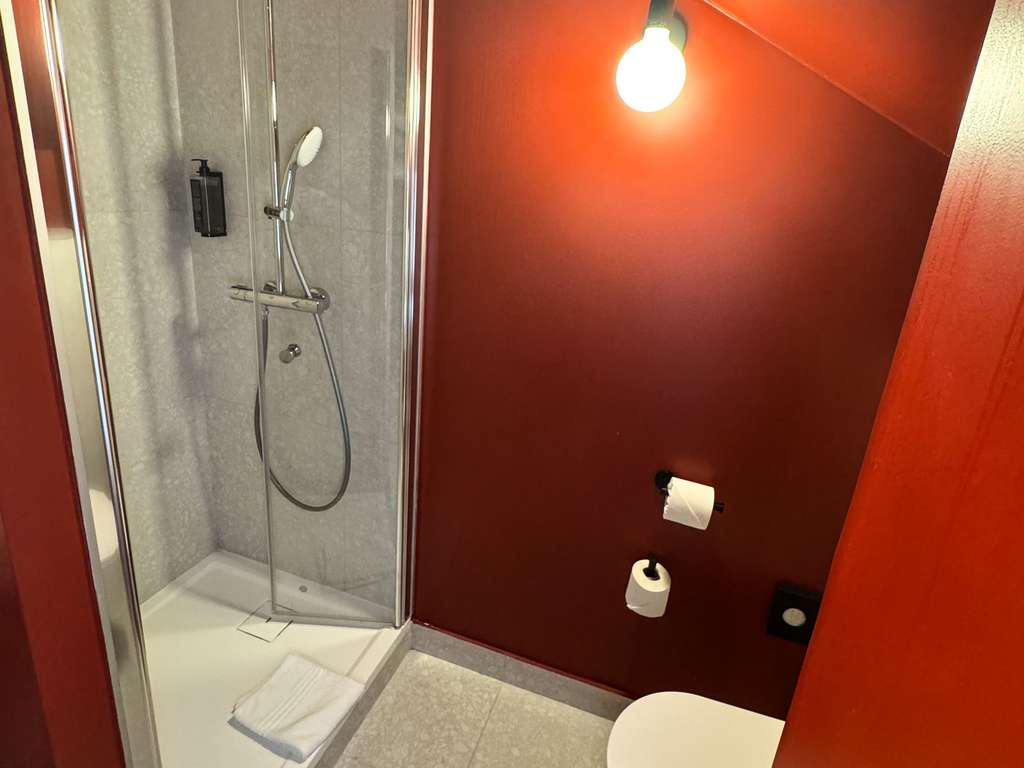 Ibis Styles Bourg-en-Bresse Centro - Image 4