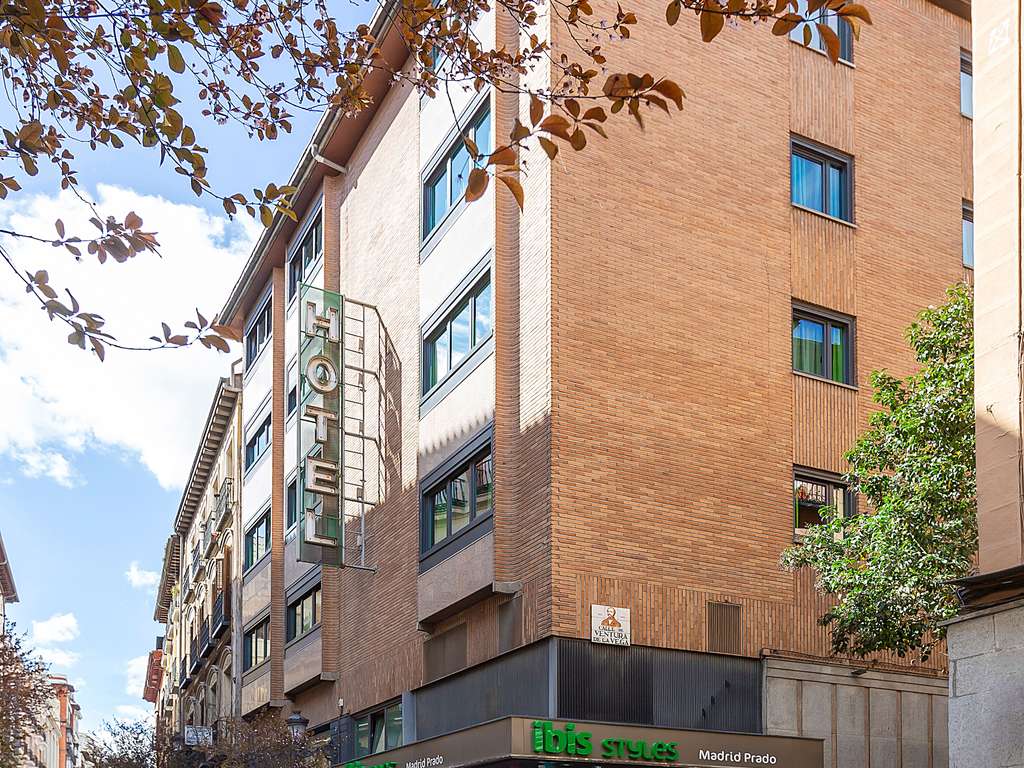 ibis Styles Madrid Prado - Image 2