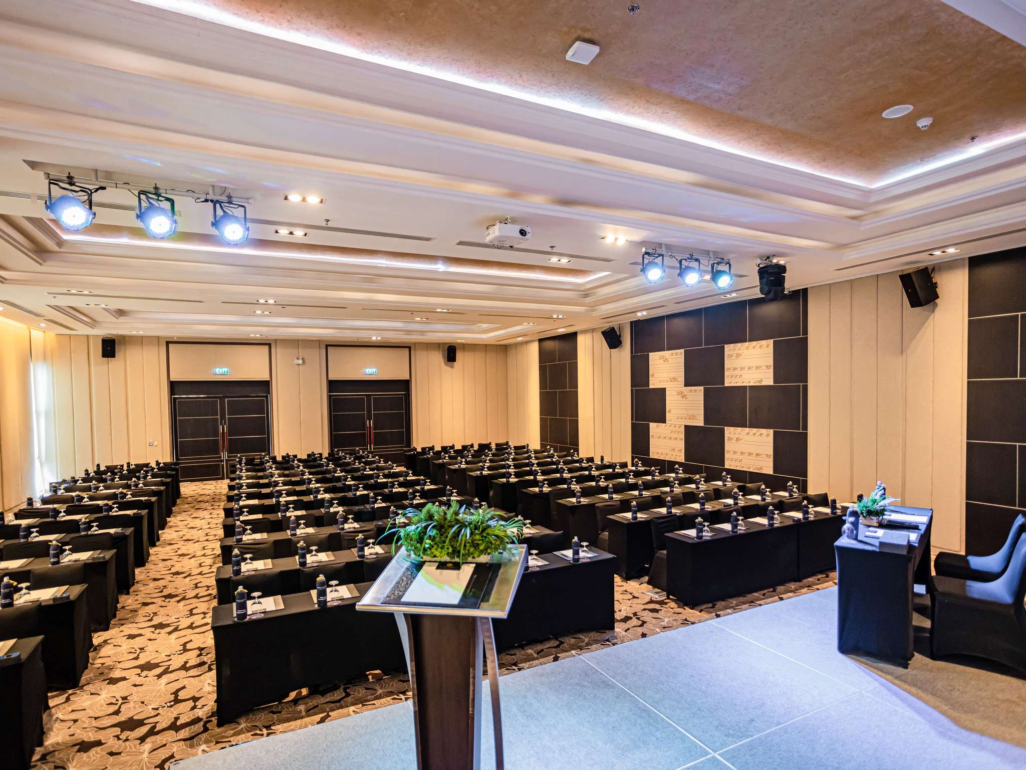 Photo - Grand Mercure Phuket Patong