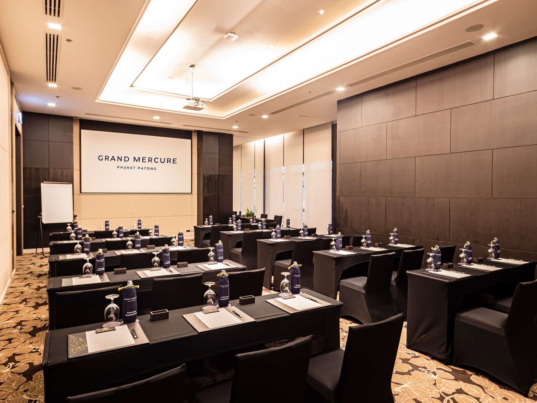 Photo - Grand Mercure Phuket Patong