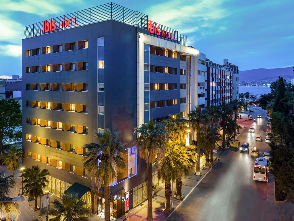 ibis İzmir Alsancak - Image 1