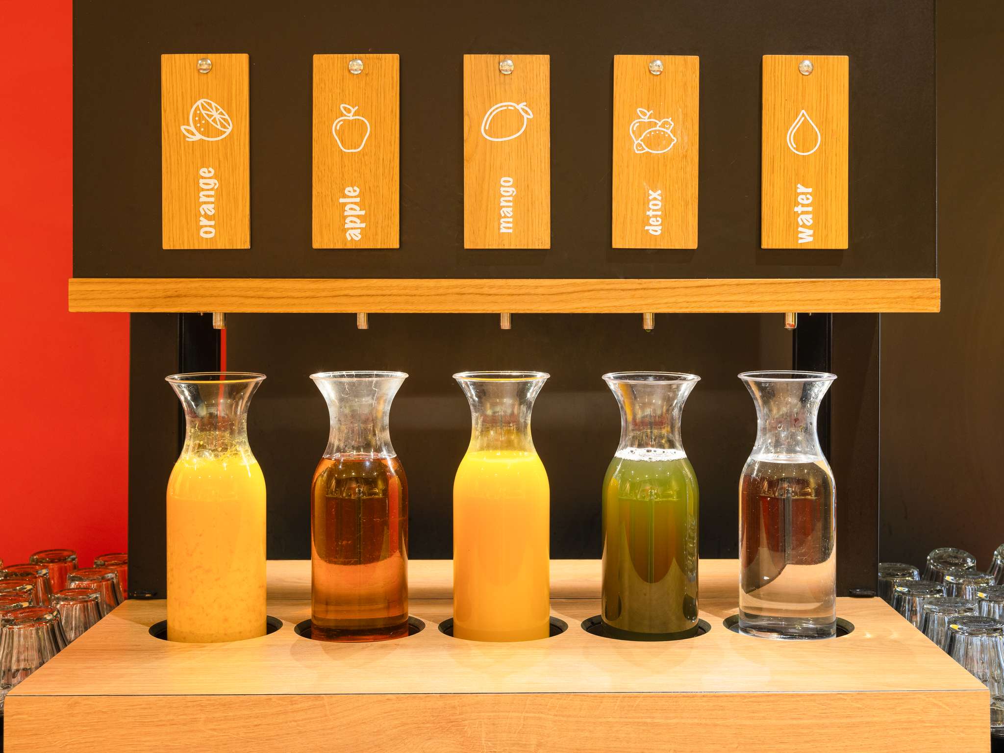 Photo - ibis Rotterdam City Centre