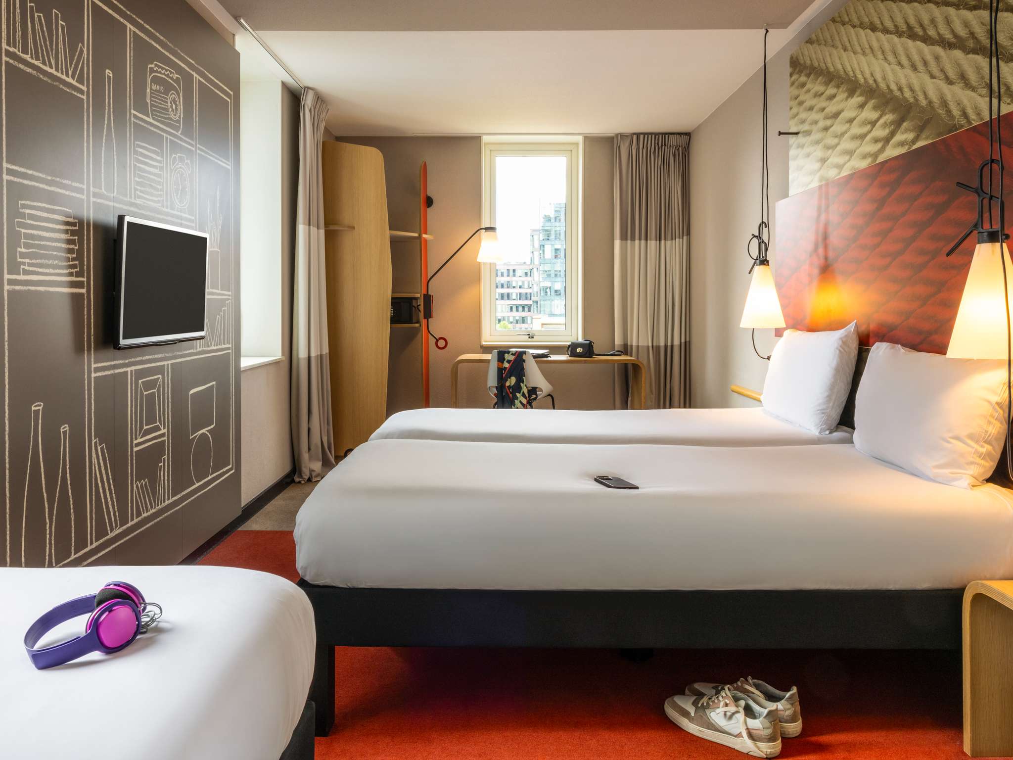 Photo - ibis Rotterdam City Centre