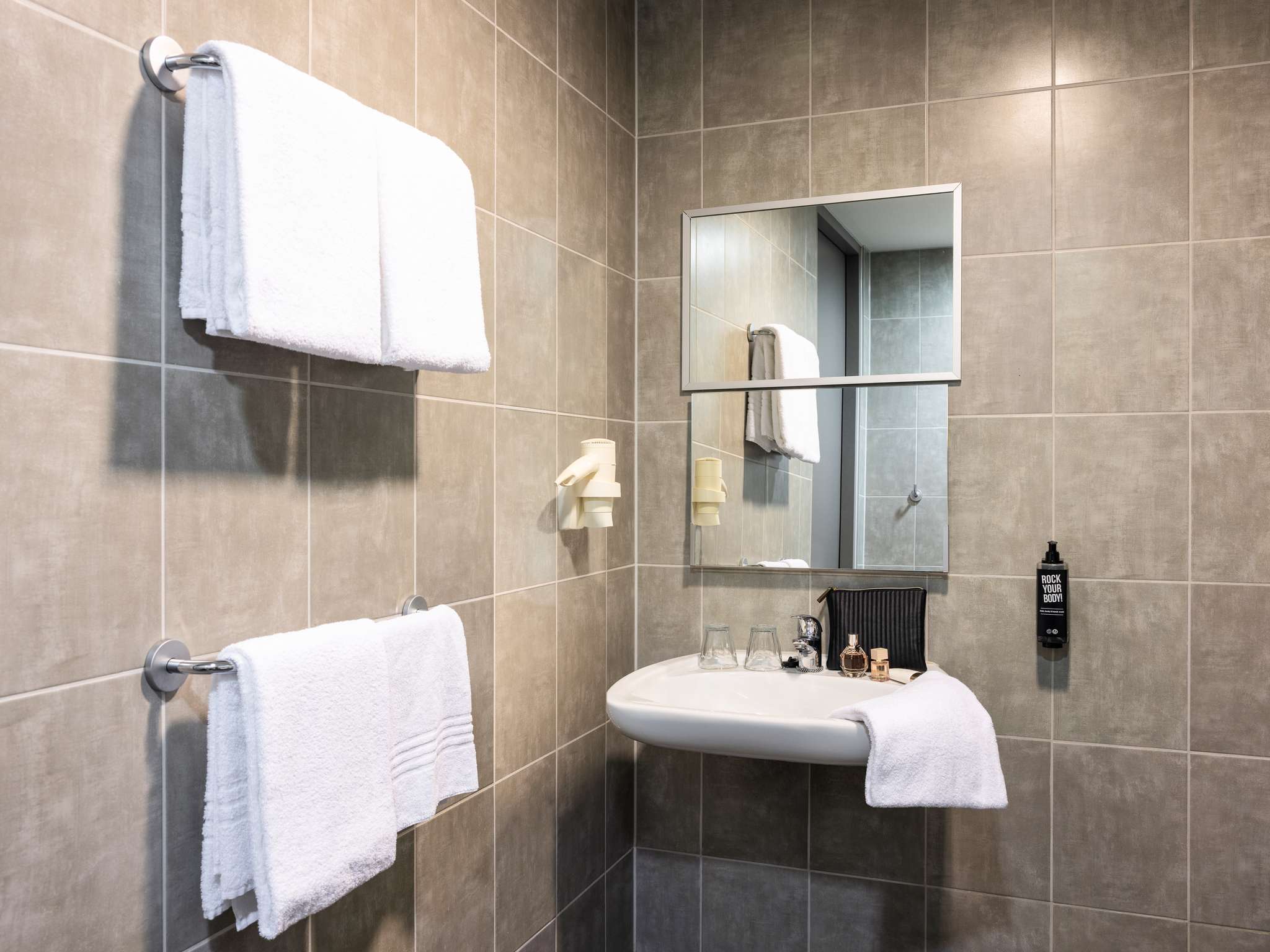 Photo - ibis Rotterdam City Centre