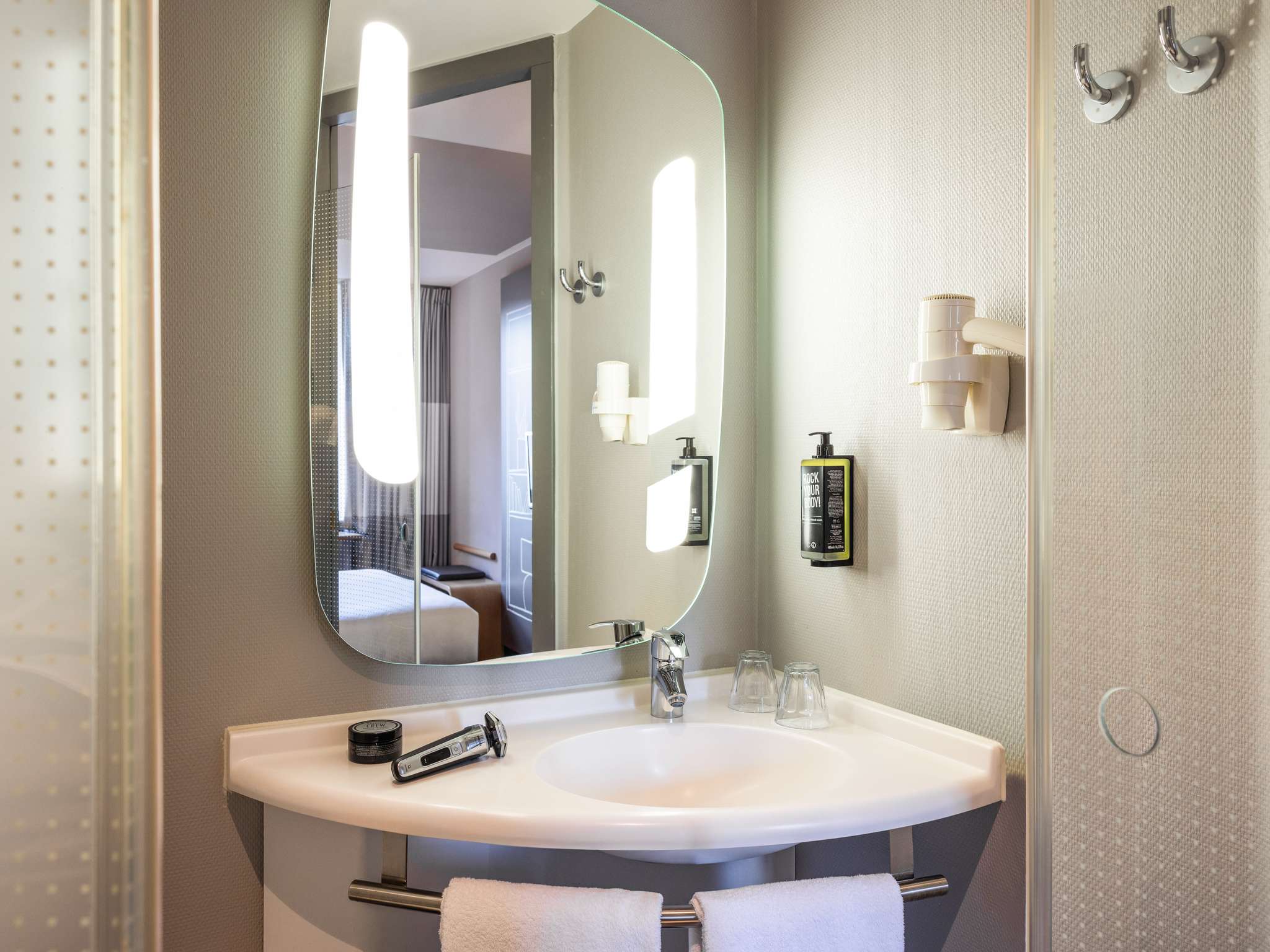 Photo - ibis Rotterdam City Centre