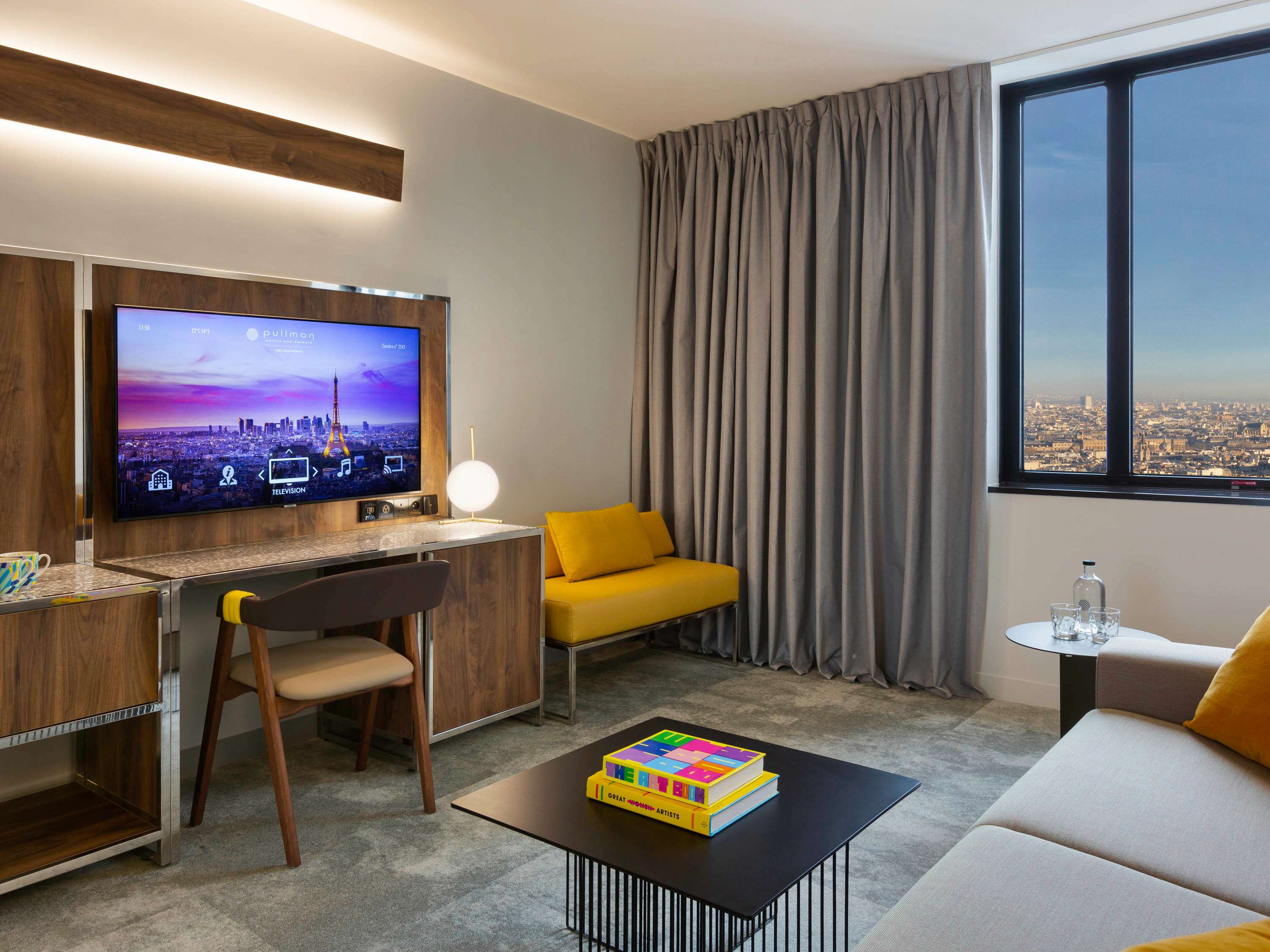 APPARTEMENT, 1 lit King Size et 1 canapé, salon, vue sur Paris — photo 2