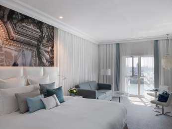 Deluxe Room sea or port view, 1 queen-size bed or 2 single beds
