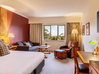 SUPERIOR ROOM, 1 King Bed
