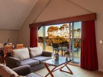 Luxury Suite with 1 King Bed